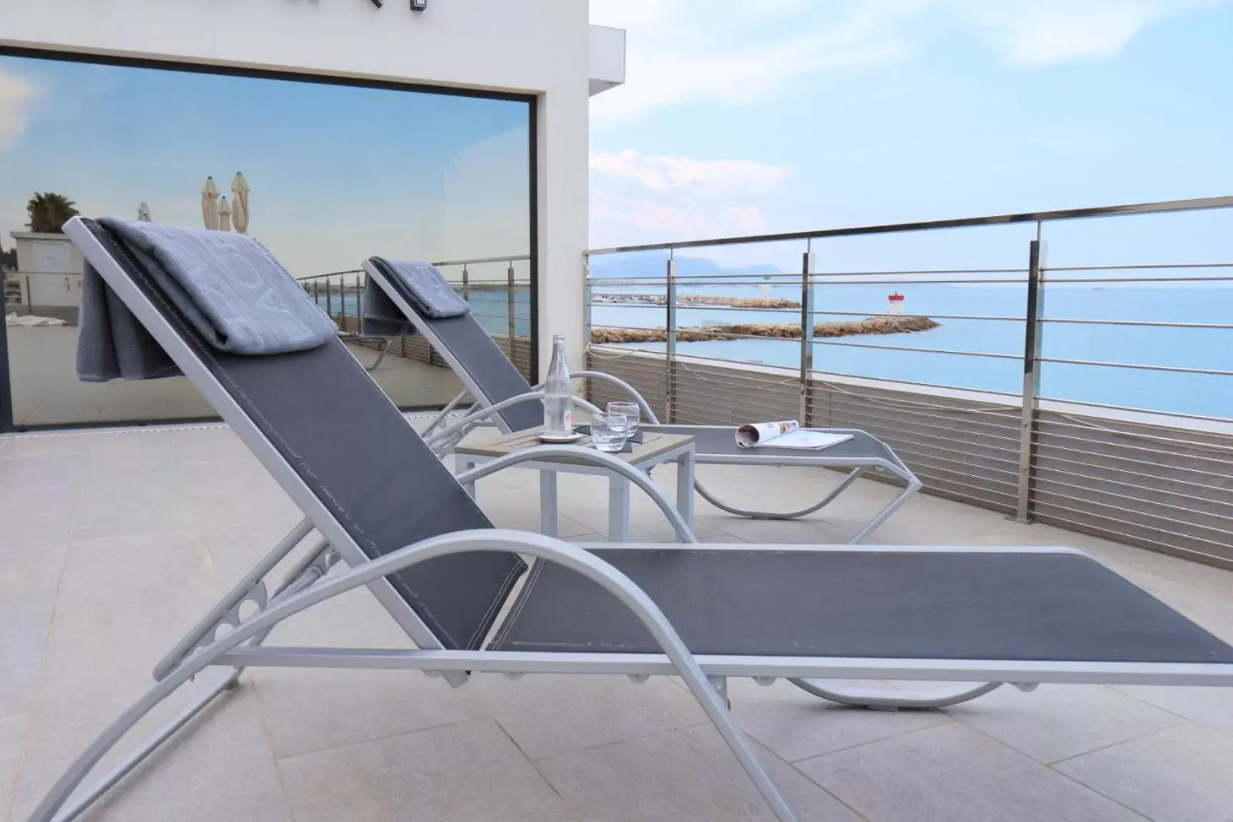 Balcony/Terrace in Villa Azur