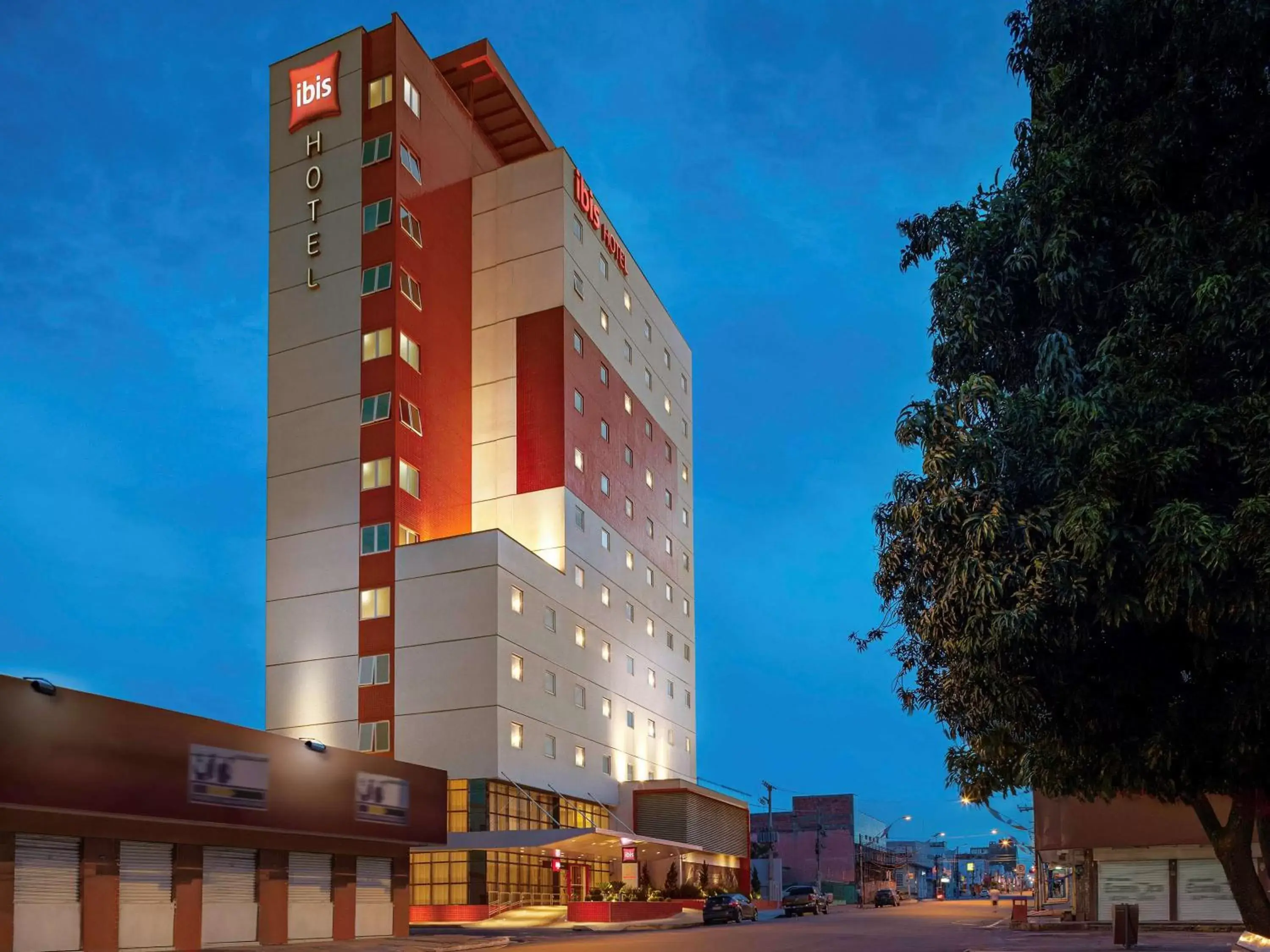 Property Building in ibis Imperatriz