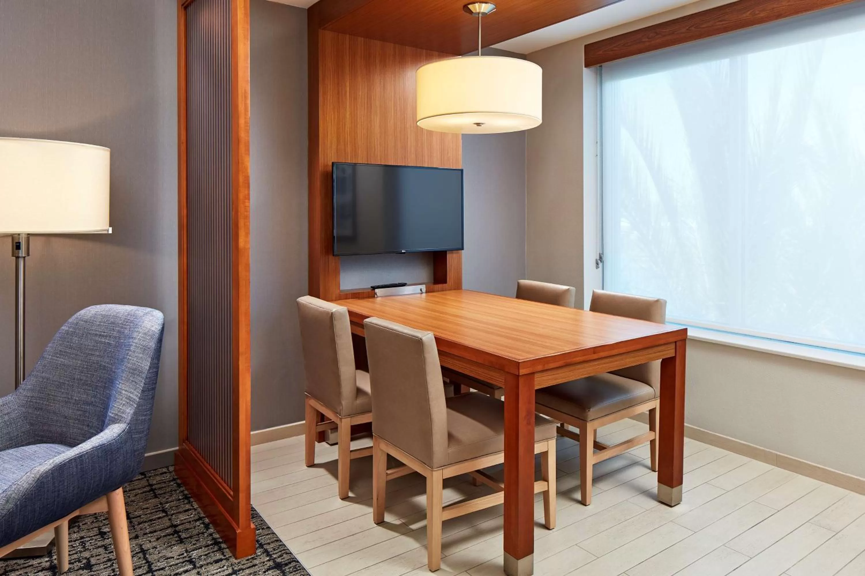 Photo of the whole room in Hyatt Place Los Angeles / LAX / El Segundo