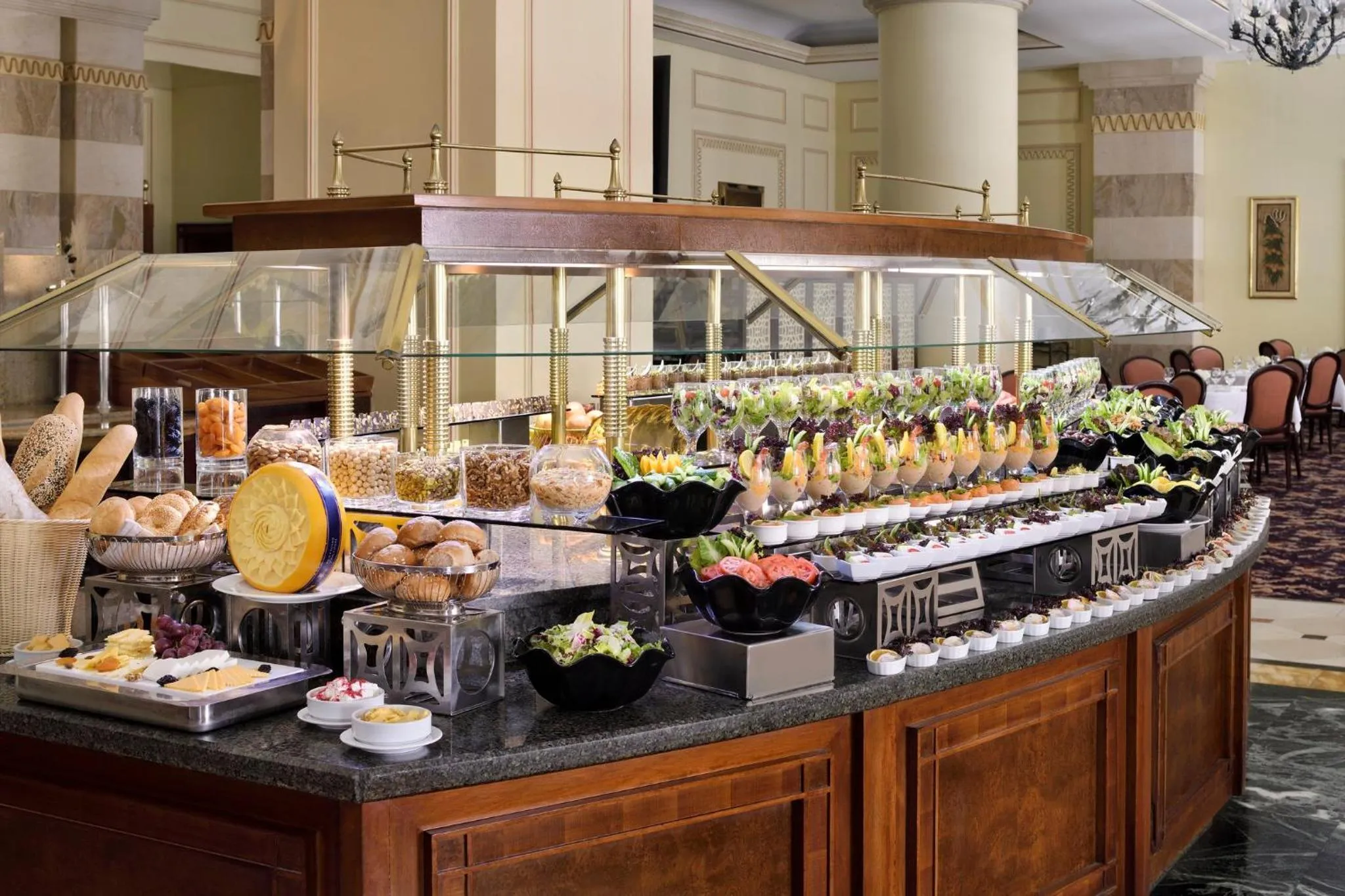 Restaurant/places to eat in InterContinental Dar Al Iman Madinah by IHG