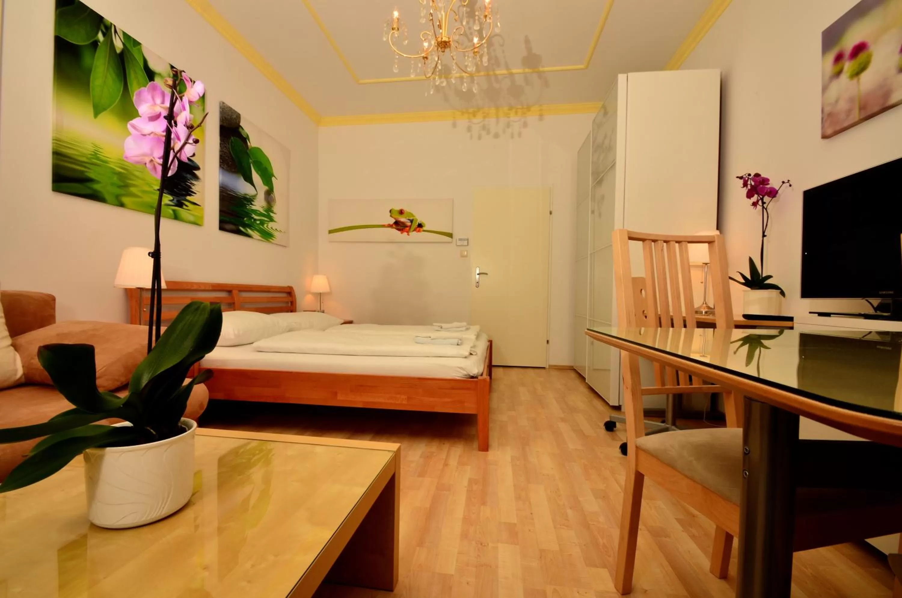 Bed in AJO Apartments - Messe City Flat - Self-Check-in