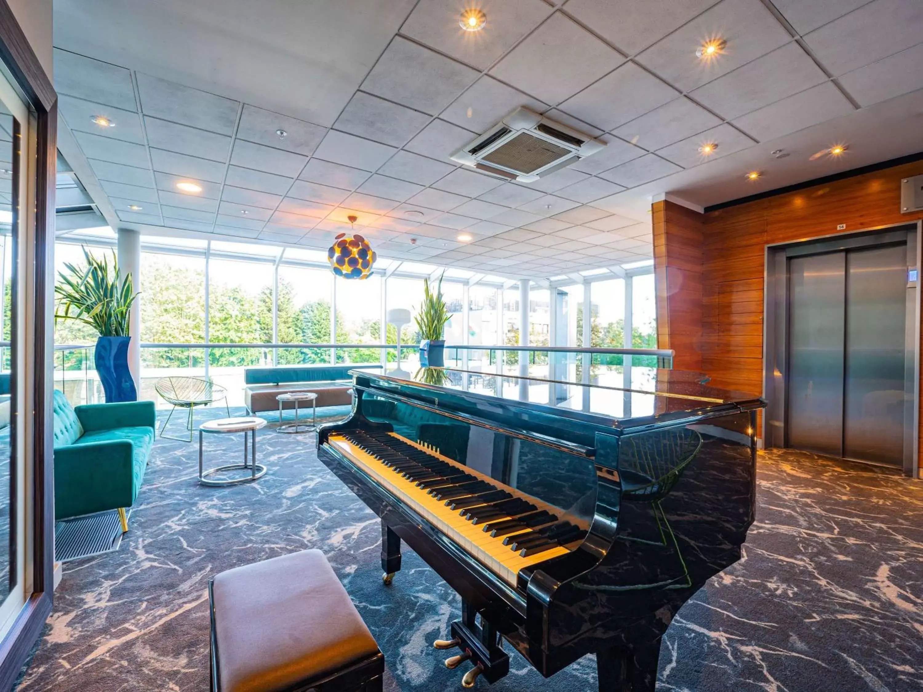 Lobby or reception in Novotel London West