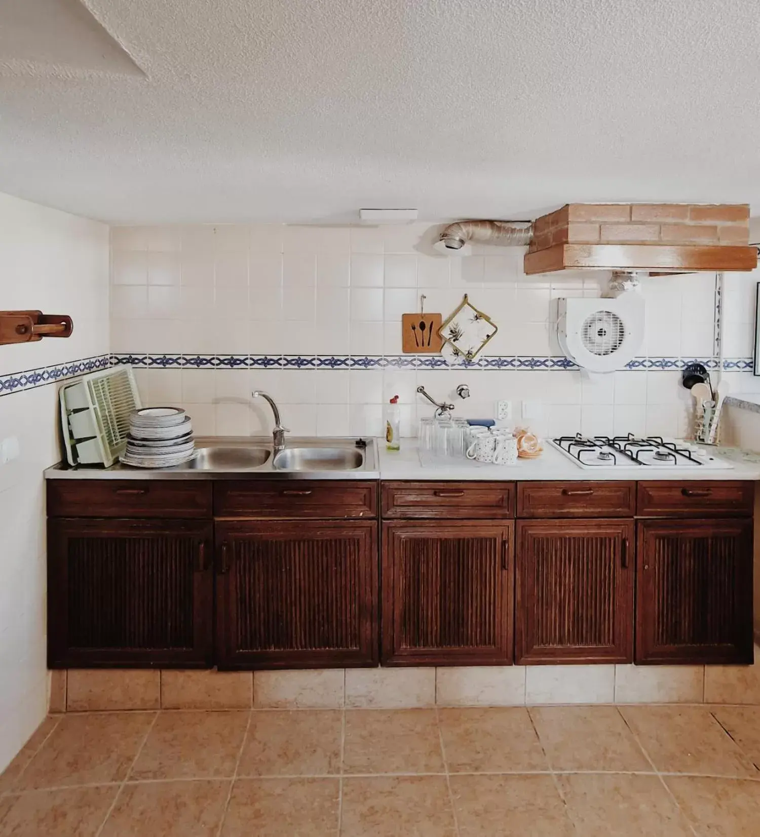 Communal kitchen, Kitchen/Kitchenette in Quinta Penedo das Antas - AL