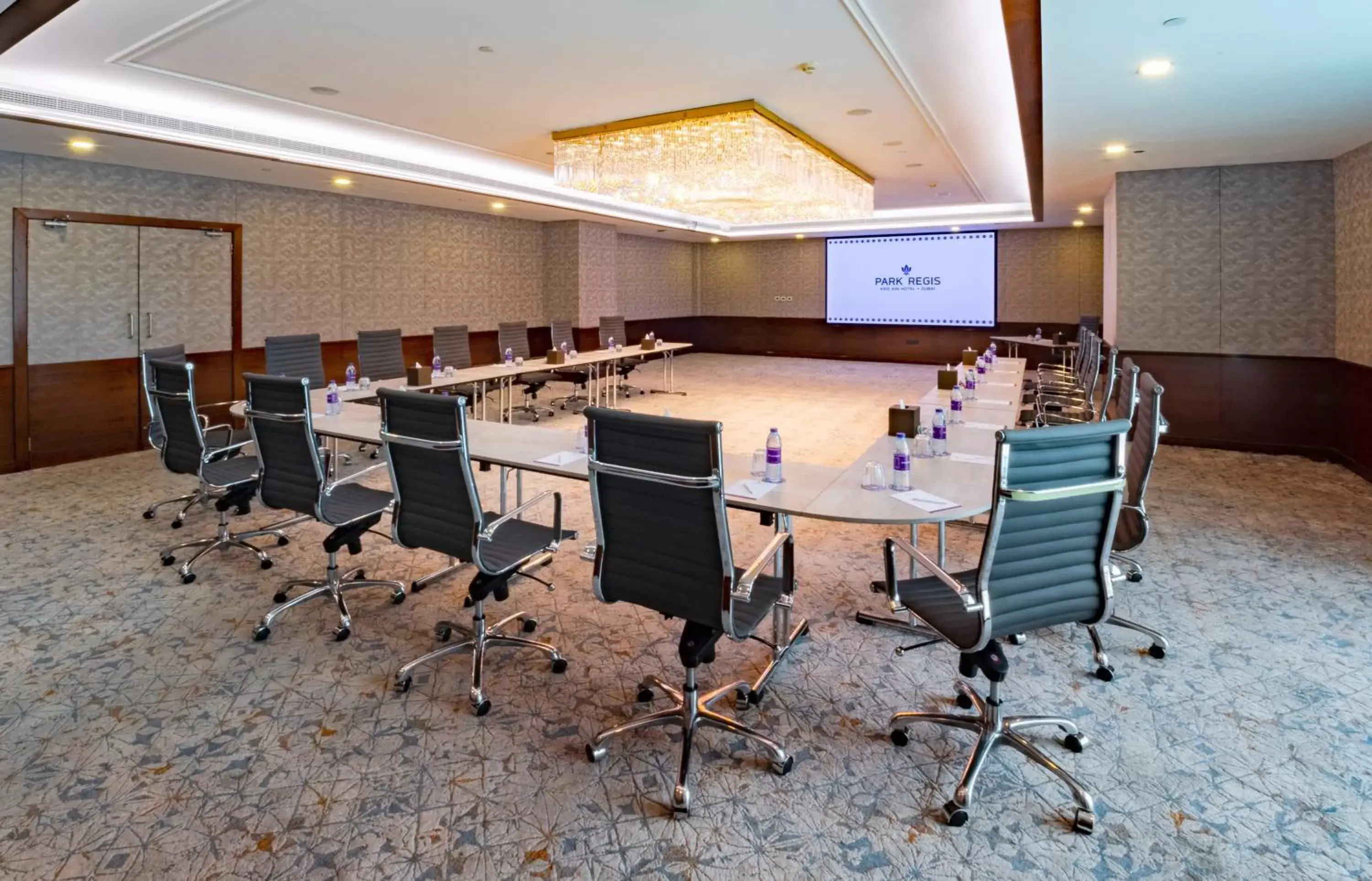 Meeting/conference room in Park Regis Kris Kin Hotel