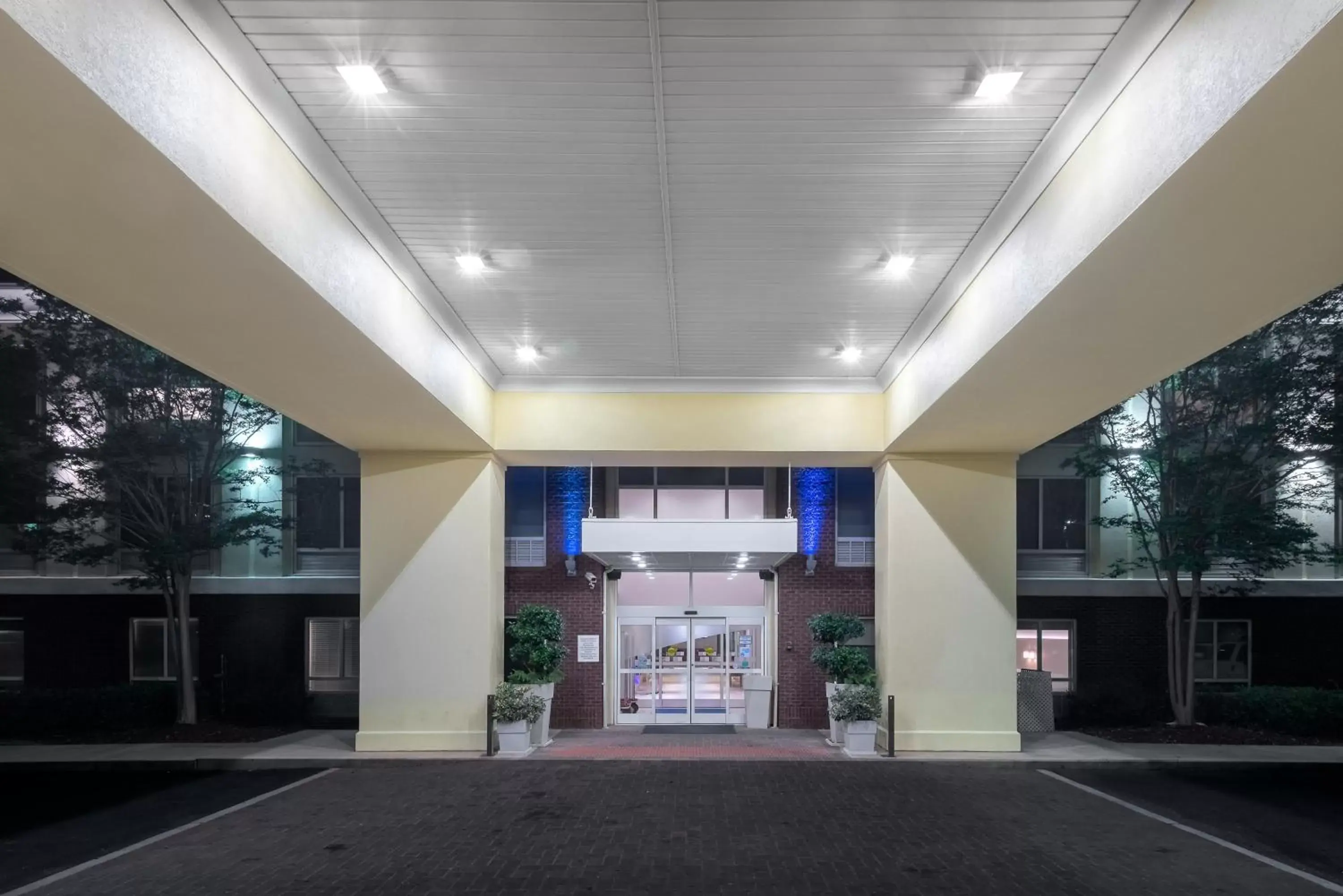 Property building in Holiday Inn Express Daphne-Spanish Fort by IHG Property building in Holiday Inn Express Daphne-Spanish Fort by IHG