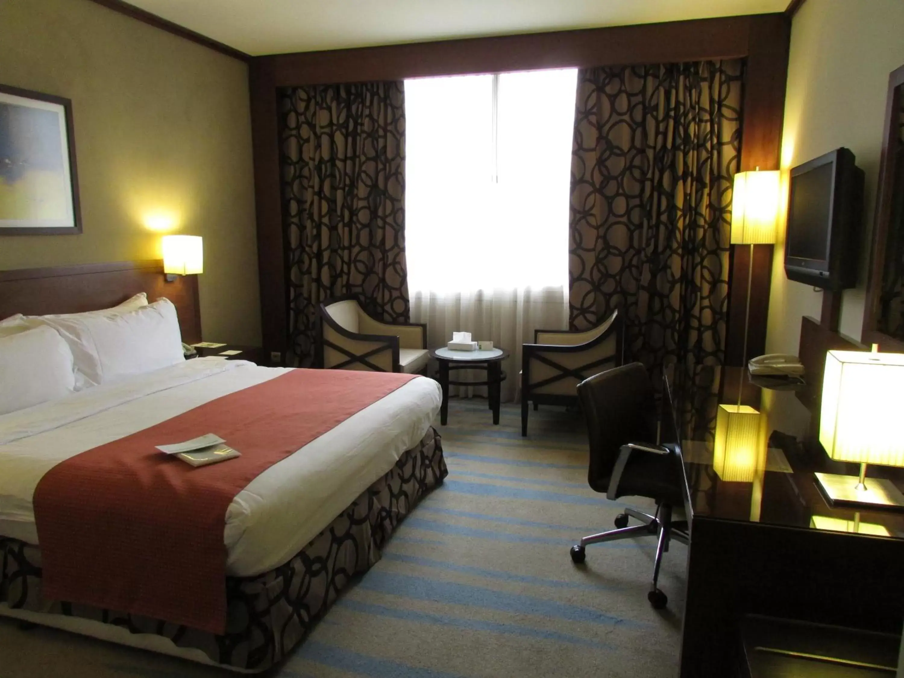 Photo of the whole room, Bed in Holiday Inn Riyadh Izdihar, an IHG Hotel