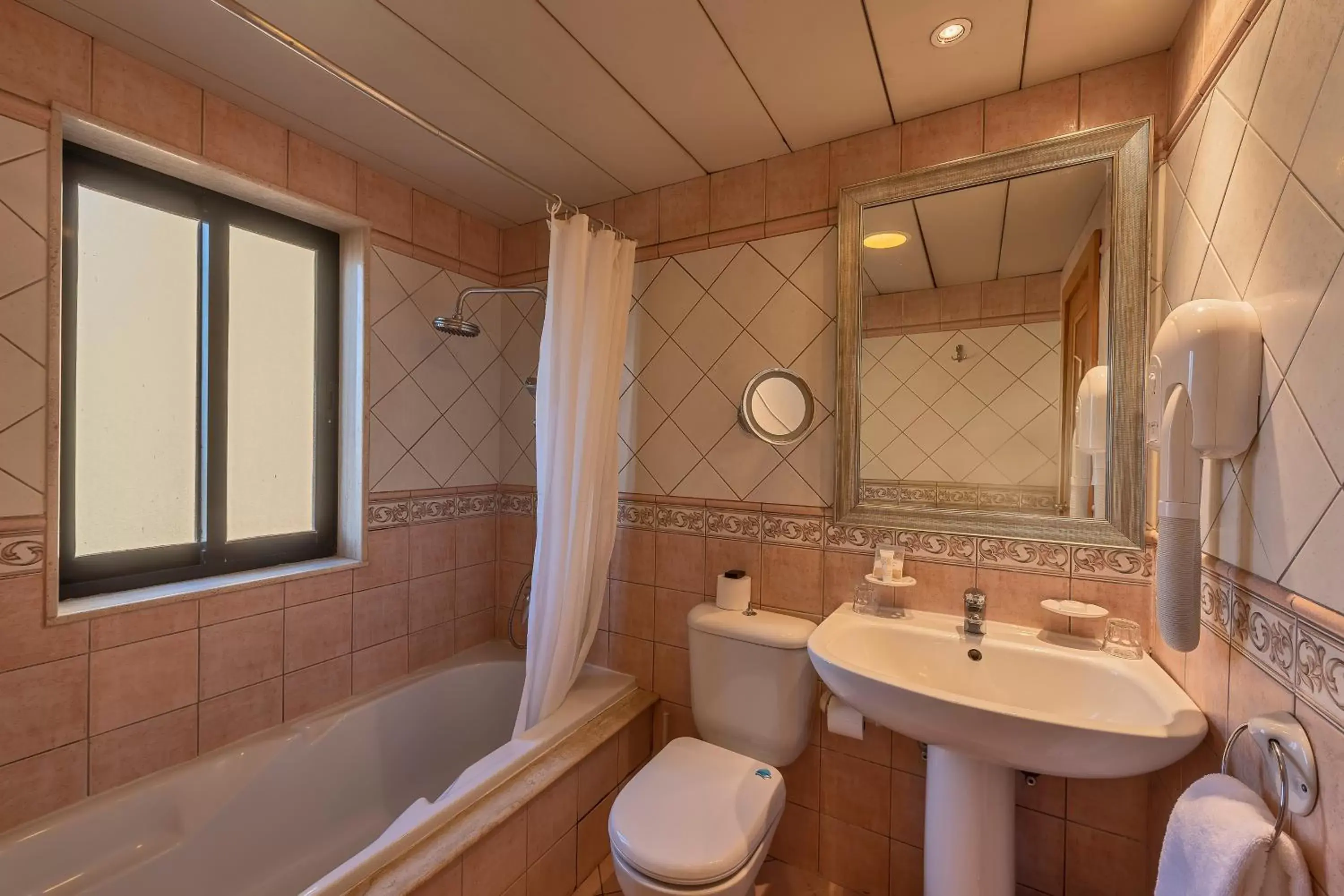 Bathroom in Grand Hotel Gozo