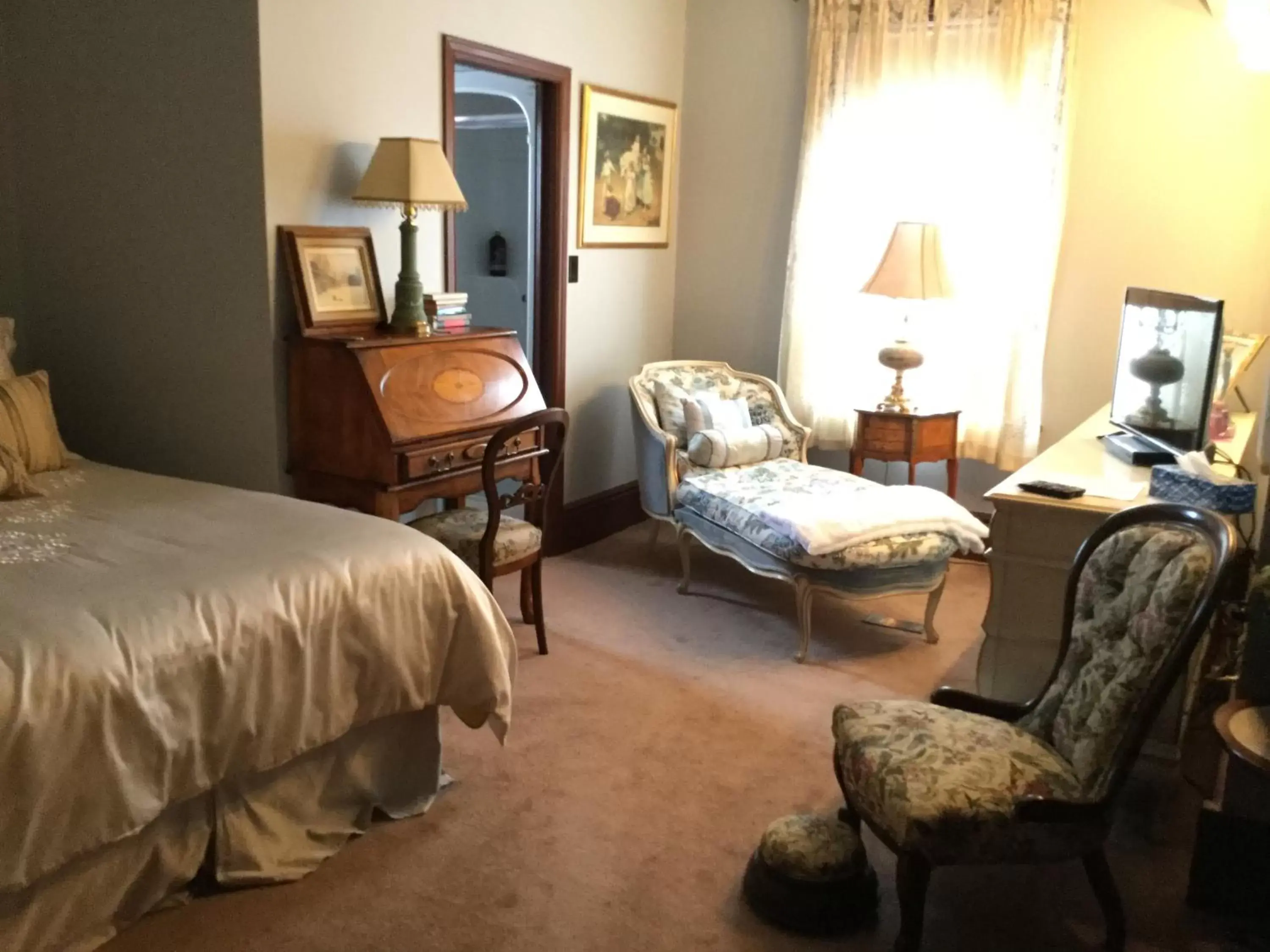 Bedroom, Bed in Pemberley House Bed and Breakfast