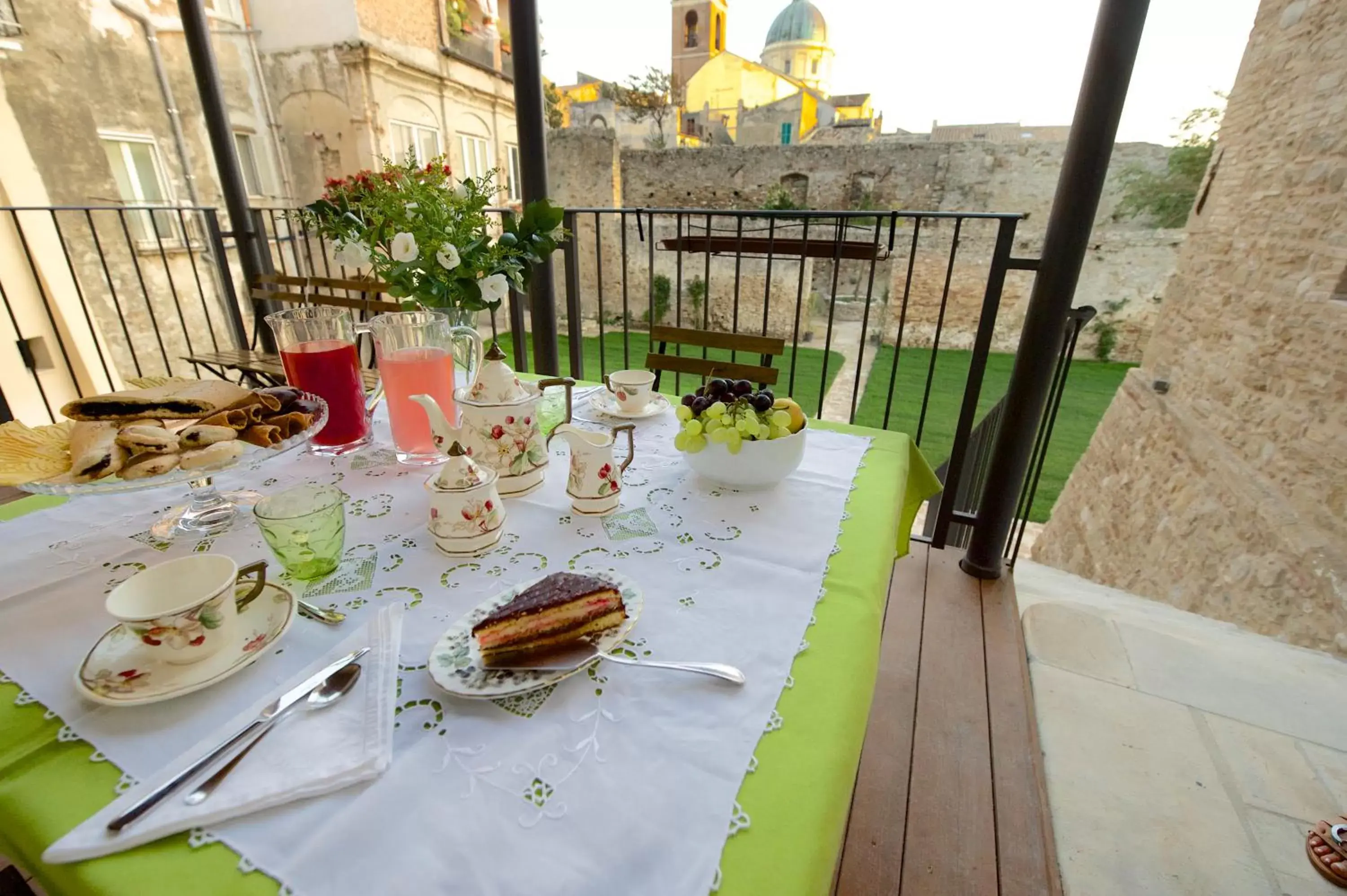 Garden, Restaurant/Places to Eat in Torre della Loggia - Dimora Storica - Ortona