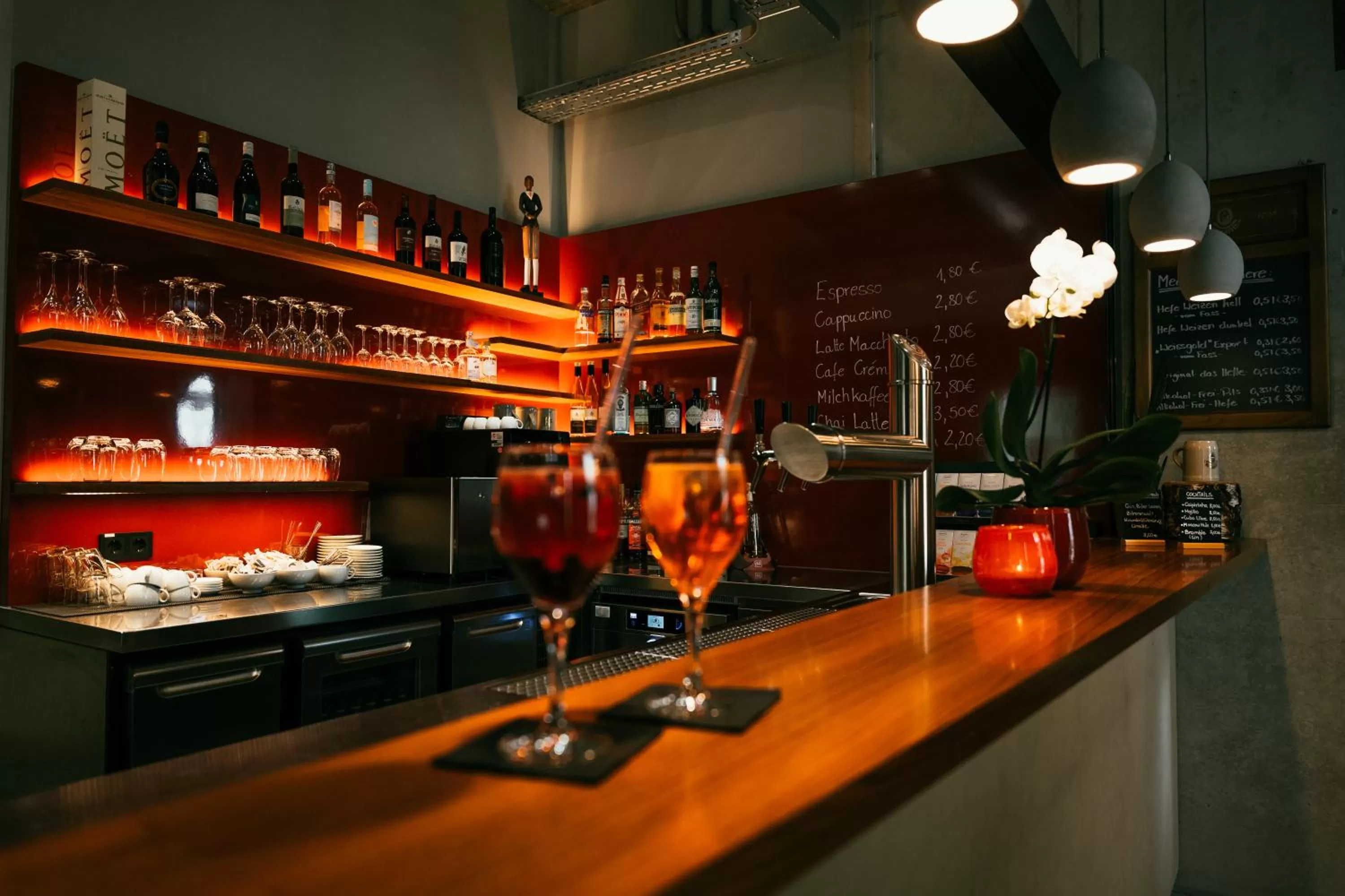 Lounge or bar in Hotel K99