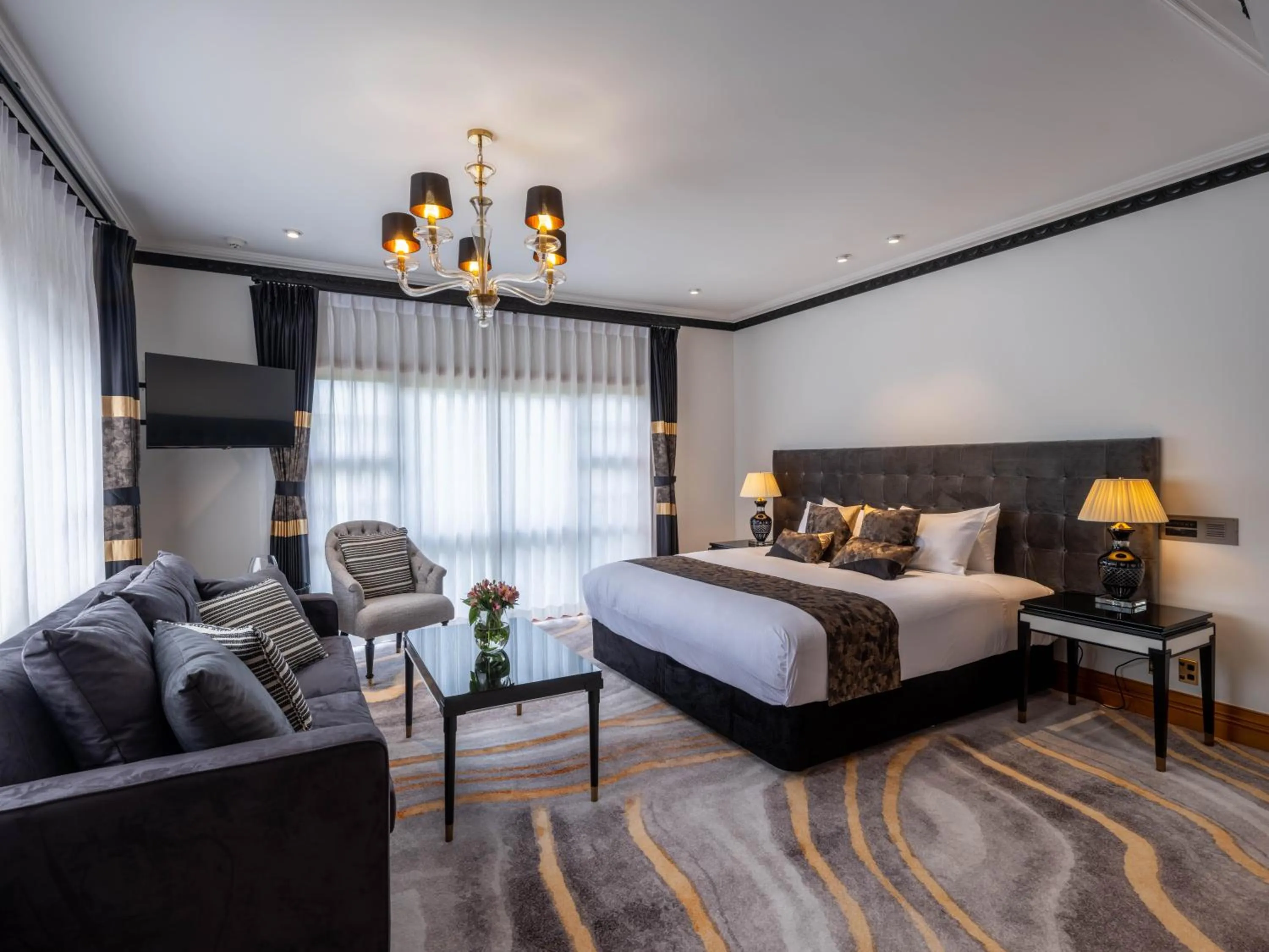 Photo of the whole room, Bed in Hana Lodge