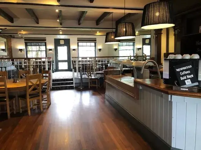 Restaurant/places to eat in The Raven Hotel Restaurant/places to eat in The Raven Hotel