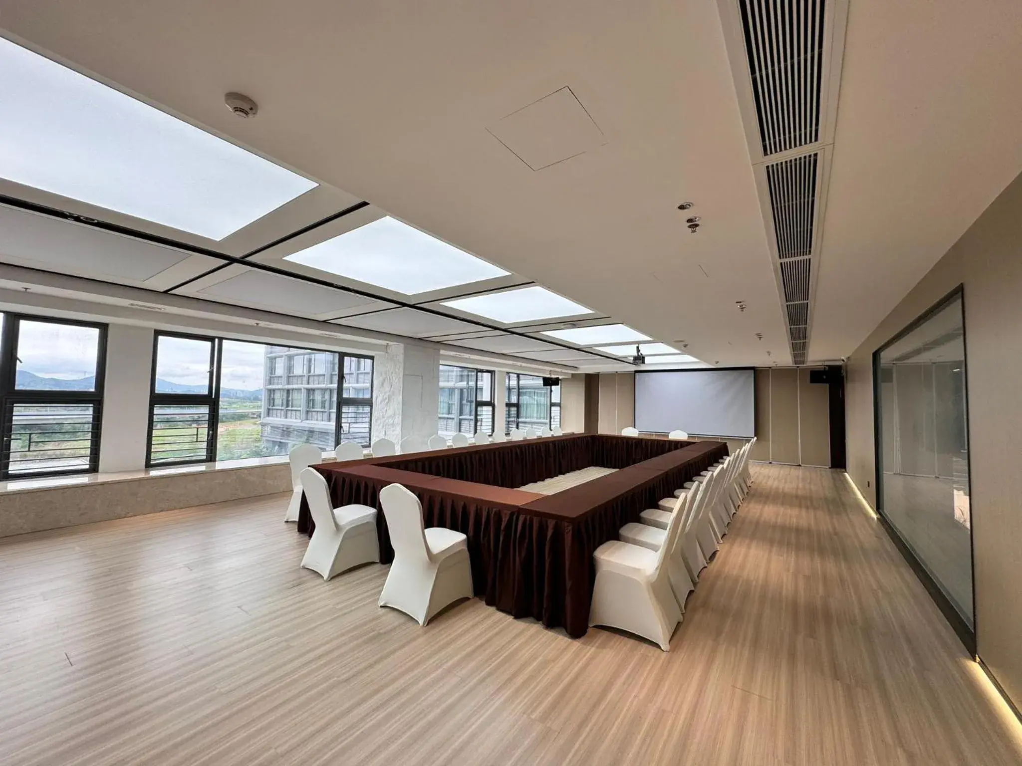 Meeting/conference room in EVEN Hotels Shenzhen Guangming Cloud Park, an IHG Hotel