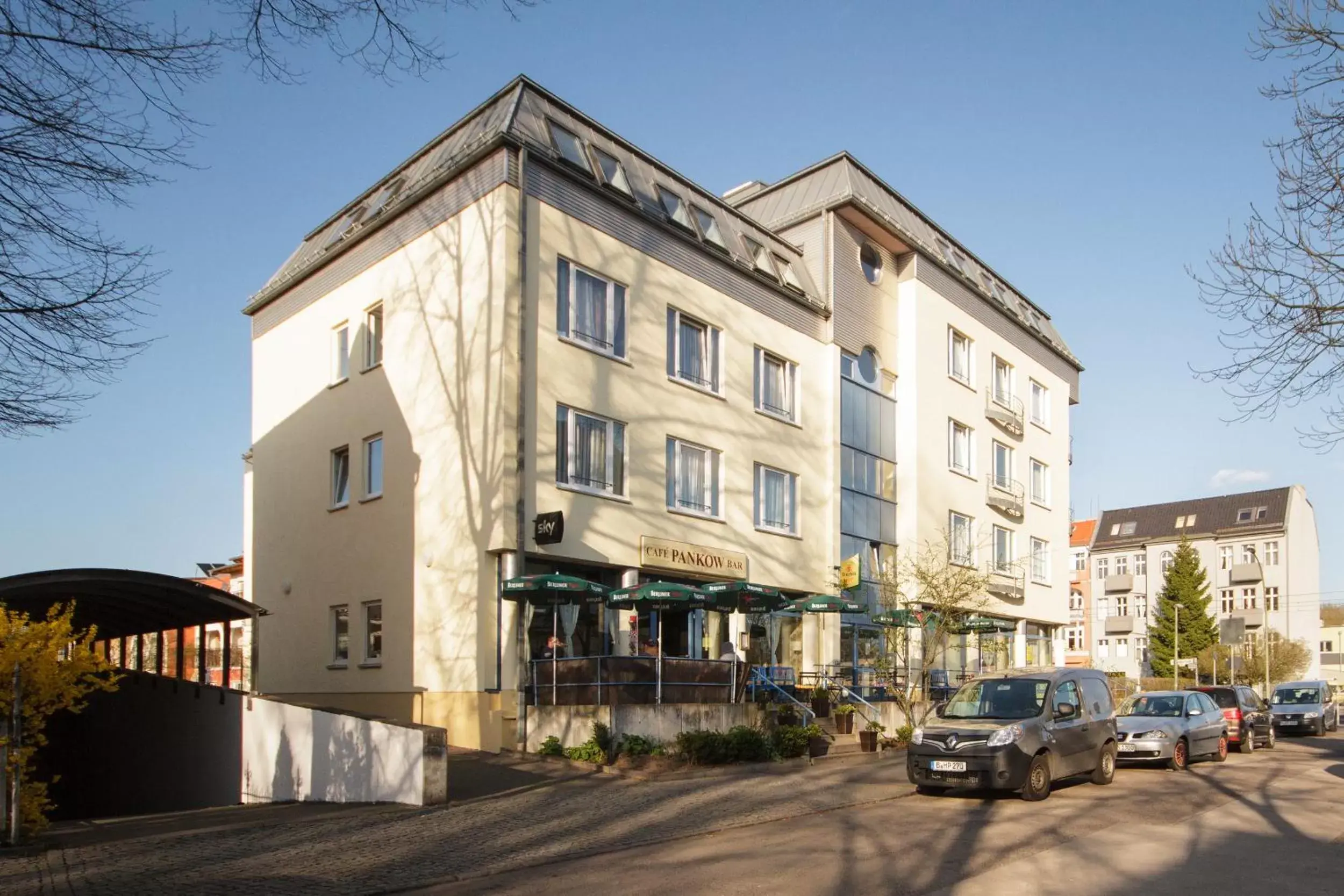 Property Building in Hotel Pankow