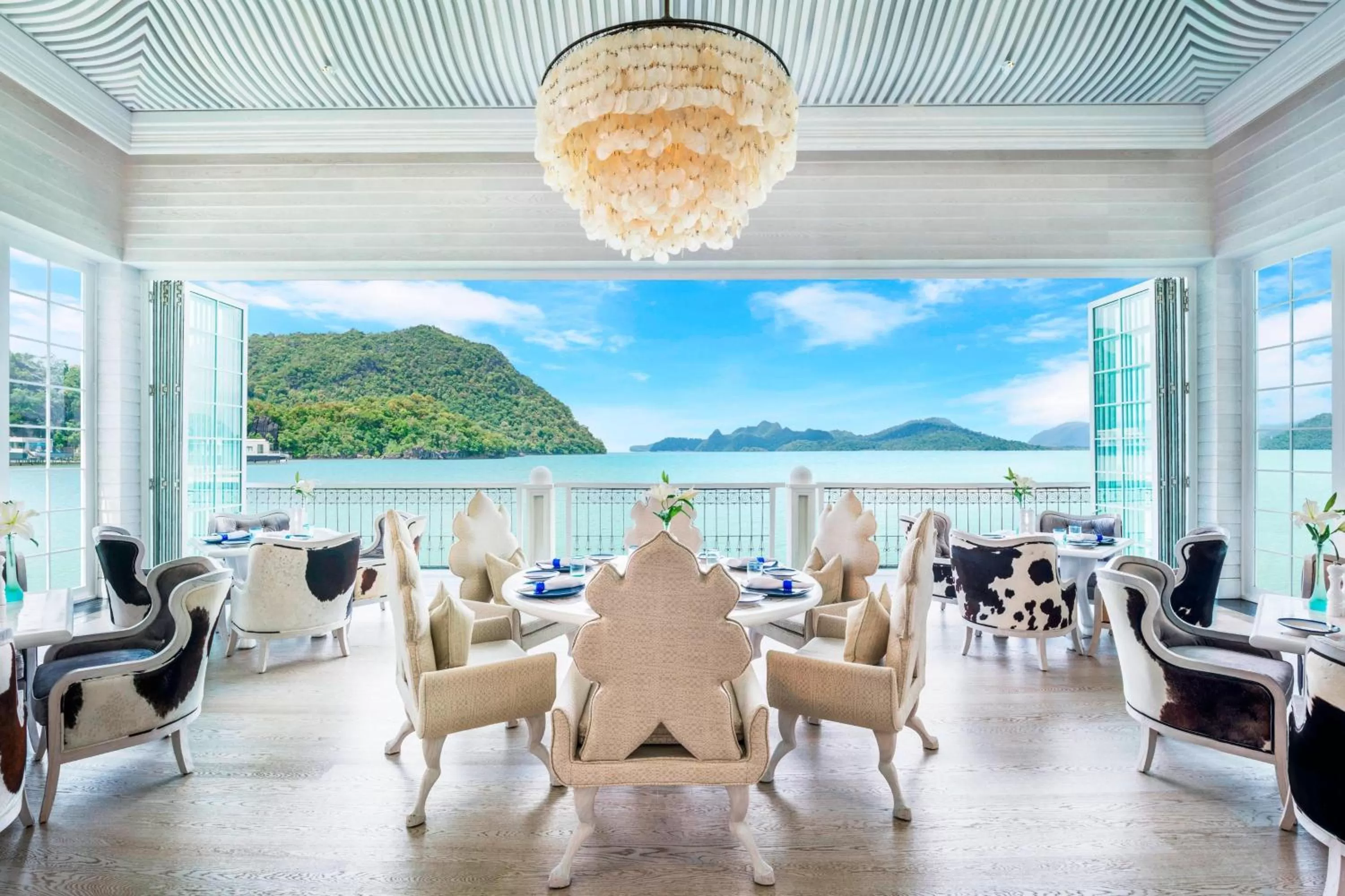 Restaurant/places to eat in The St. Regis Langkawi
