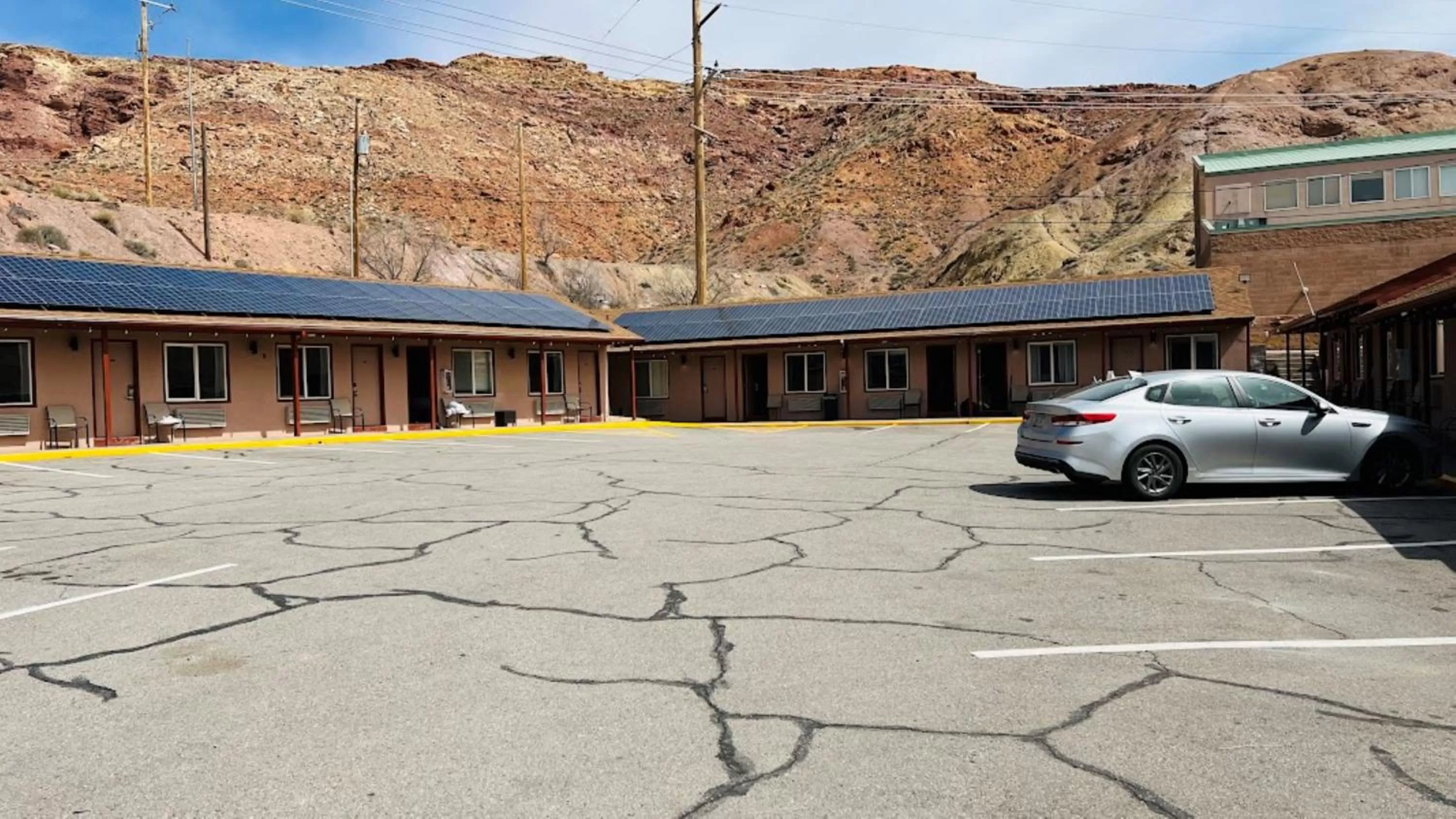 Property building in Inca Inn Moab