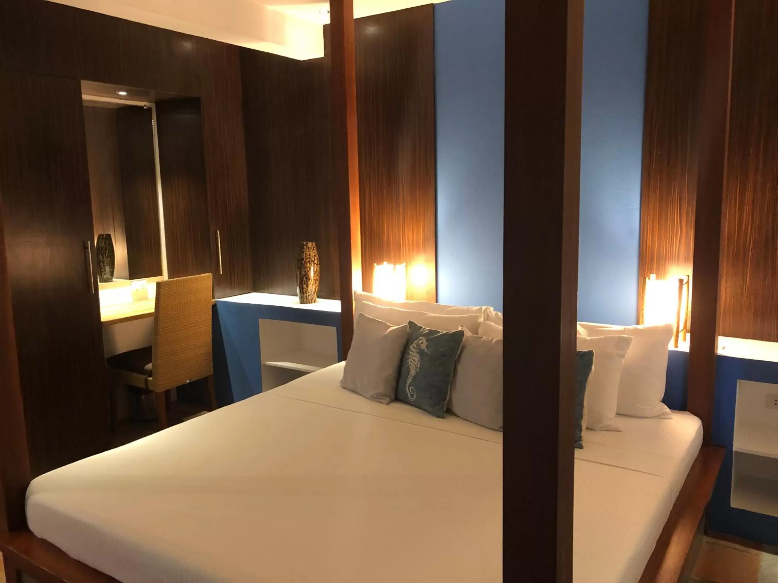 Bedroom, Bed in Mahogany Resort & Spa Bedroom, Bed in Mahogany Resort & Spa