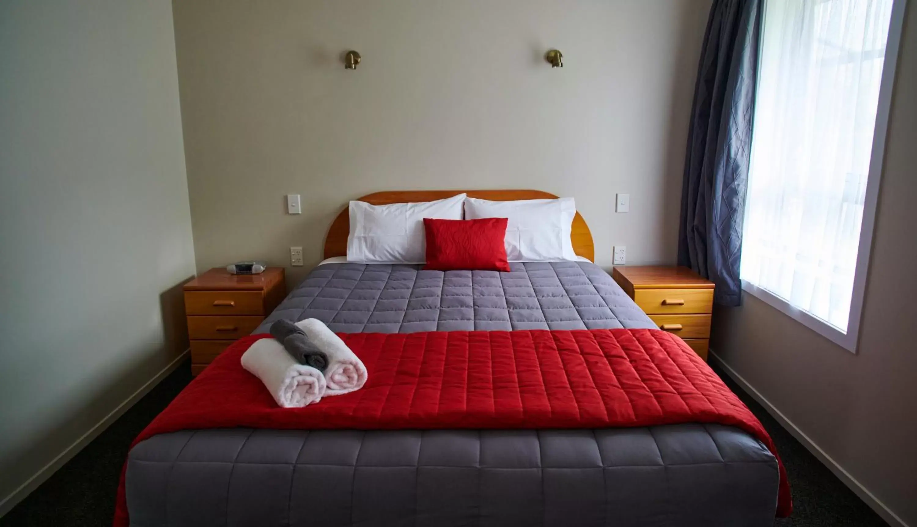 Bedroom, Bed in Aachen Place Motel