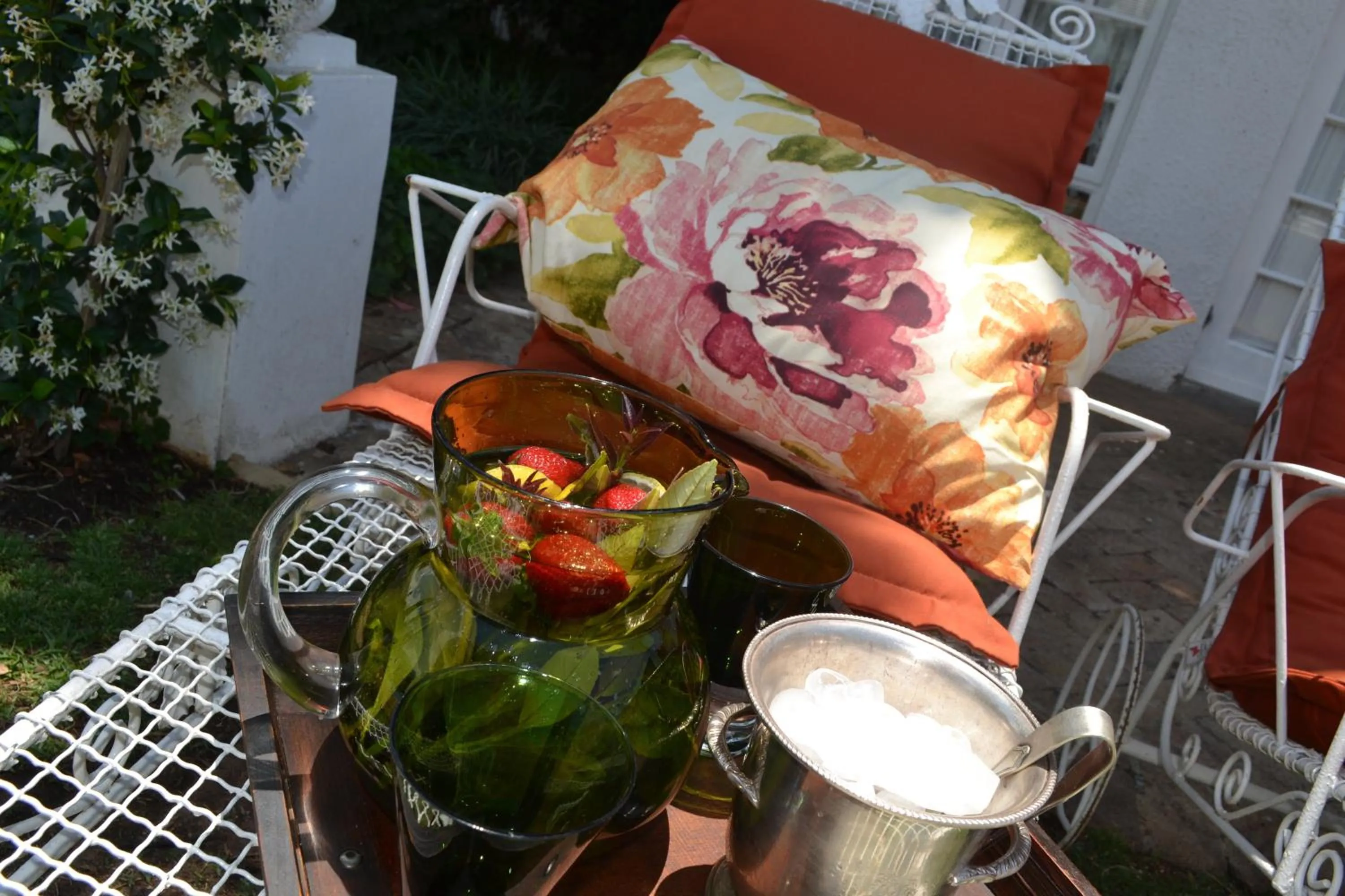 Day in A Tapestry Garden Guest House