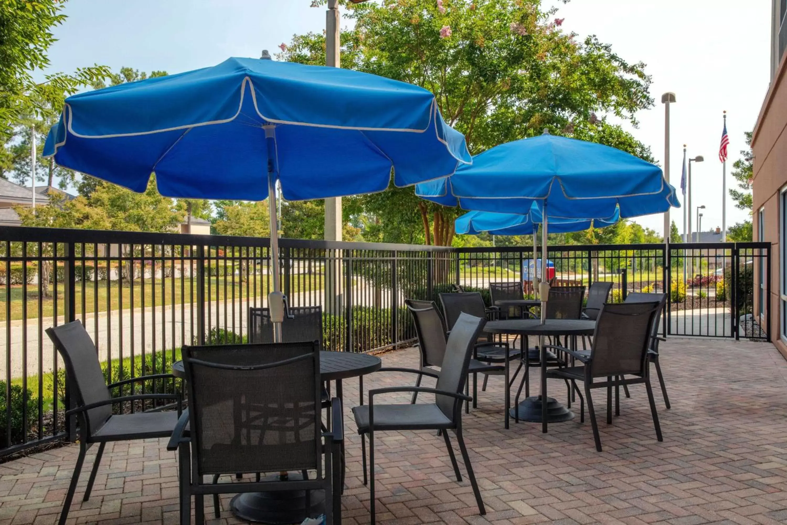 Property building, Restaurant/Places to Eat in Fairfield Inn & Suites by Marriott Augusta Fort Gordon Area