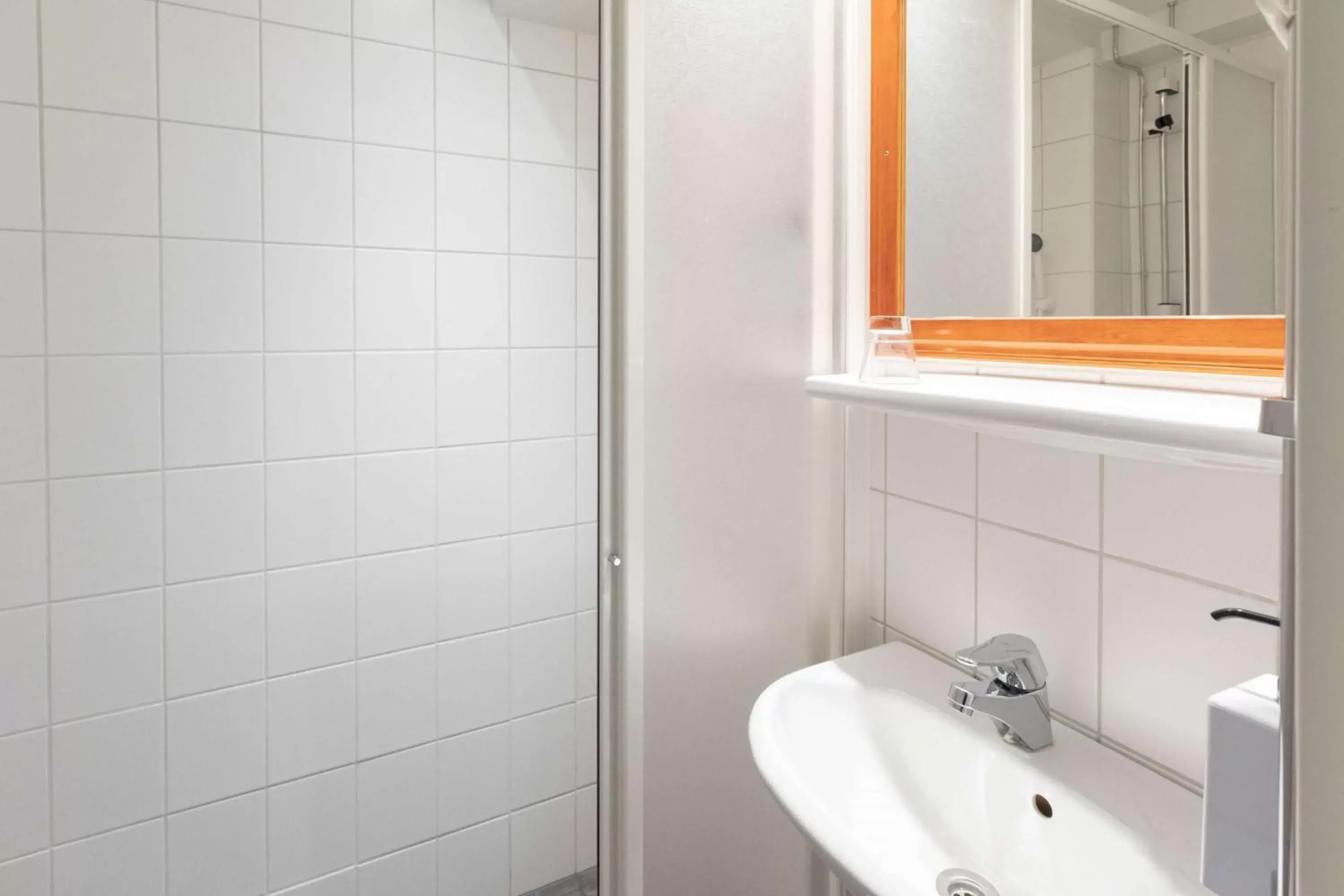 Bathroom in Scandic Kallio