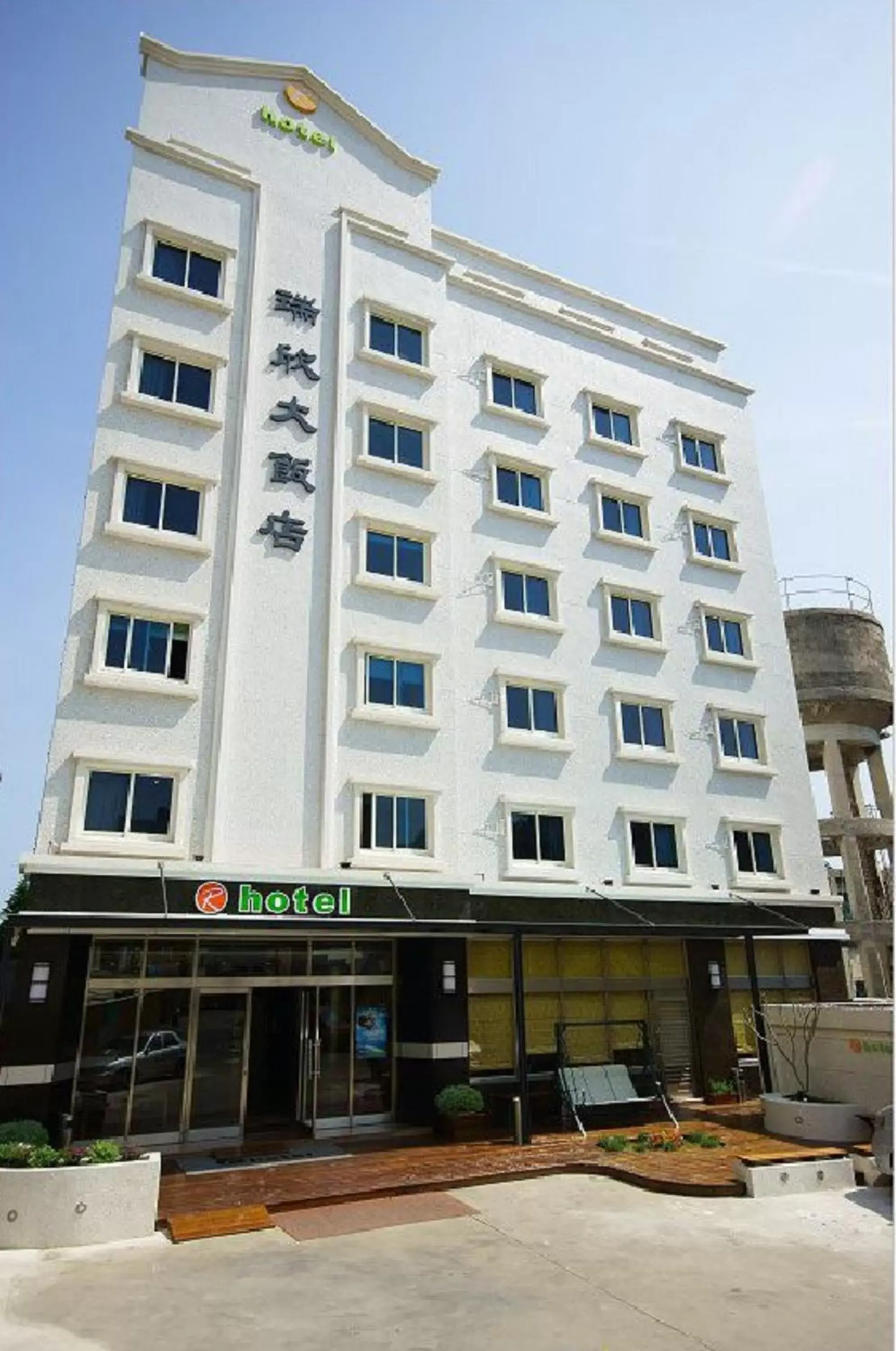 Property Building in Royal Hotel