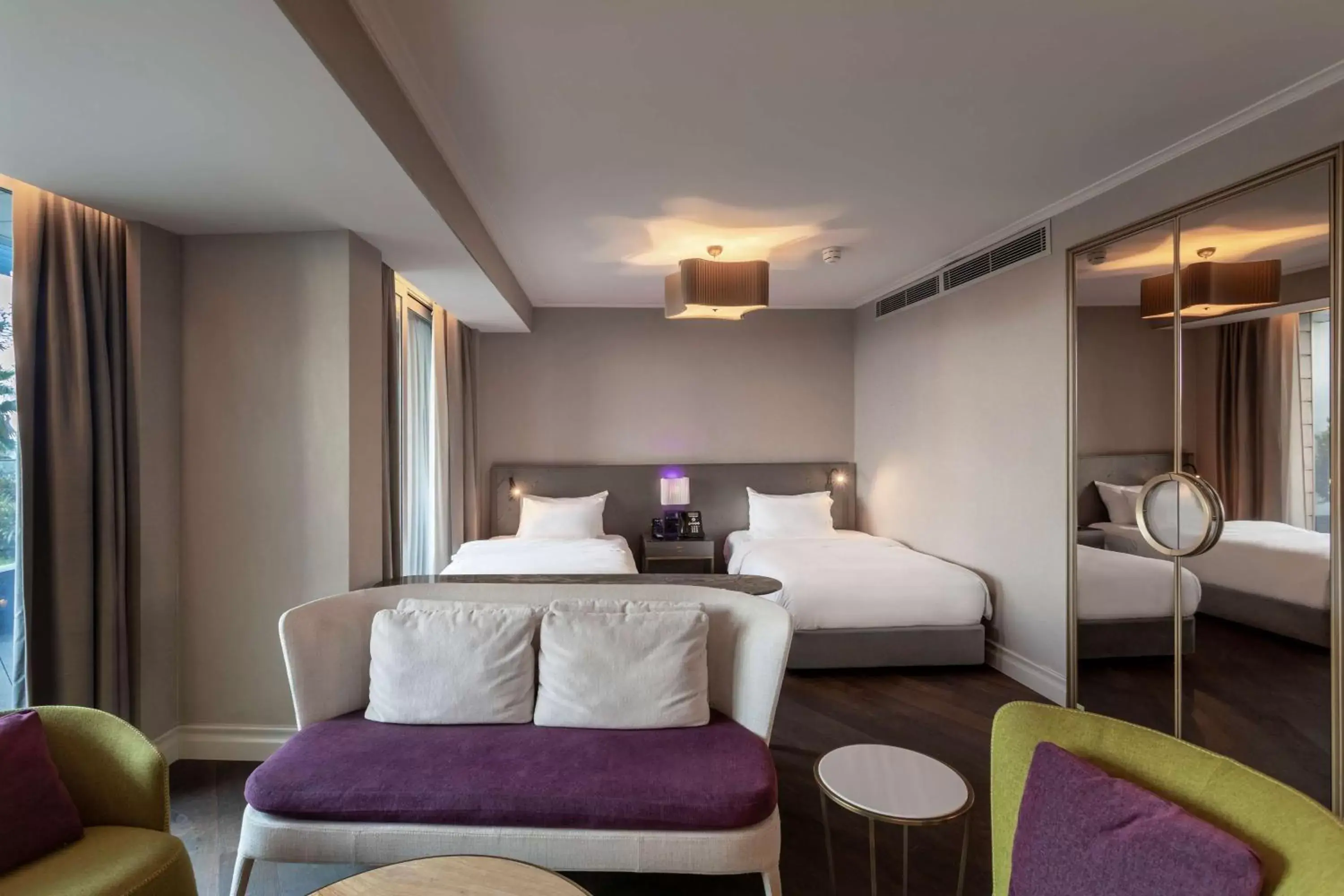 Living room in Radisson Blu Hotel Istanbul Ottomare