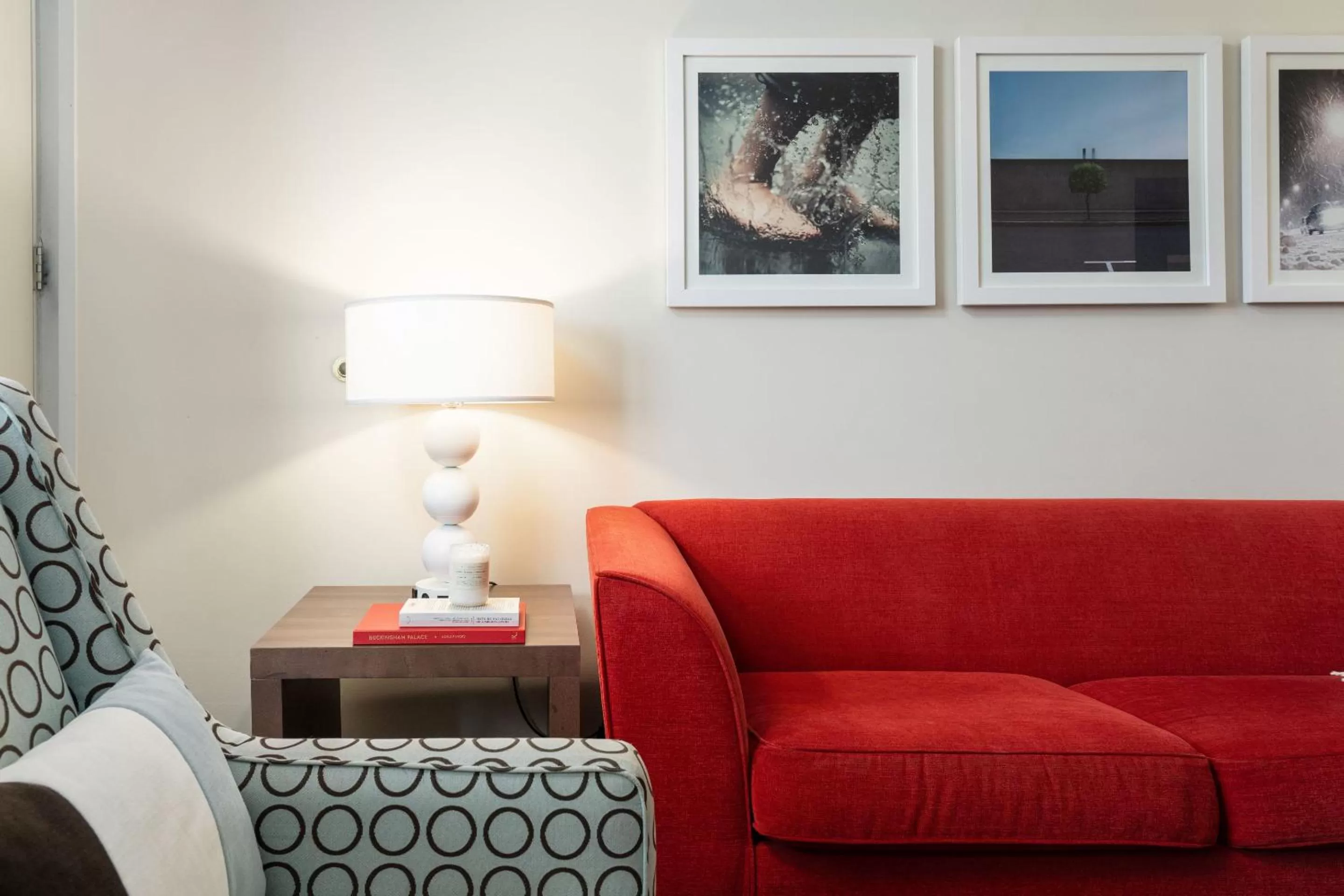 Living room, Seating Area in Hôtel 2170 Lincoln Downtown Montreal