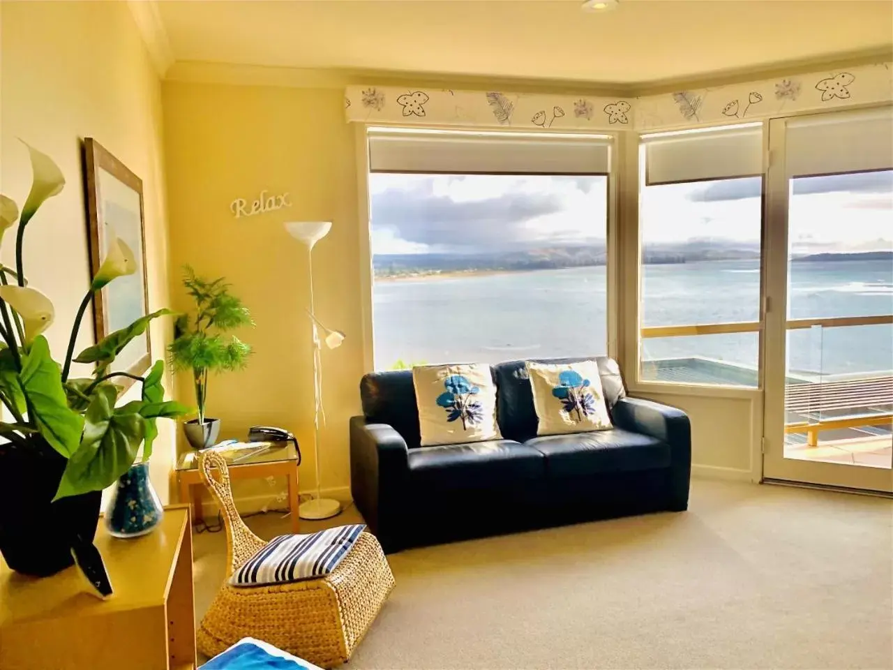 Sea view, Seating Area in The Bluff Resort Apartments