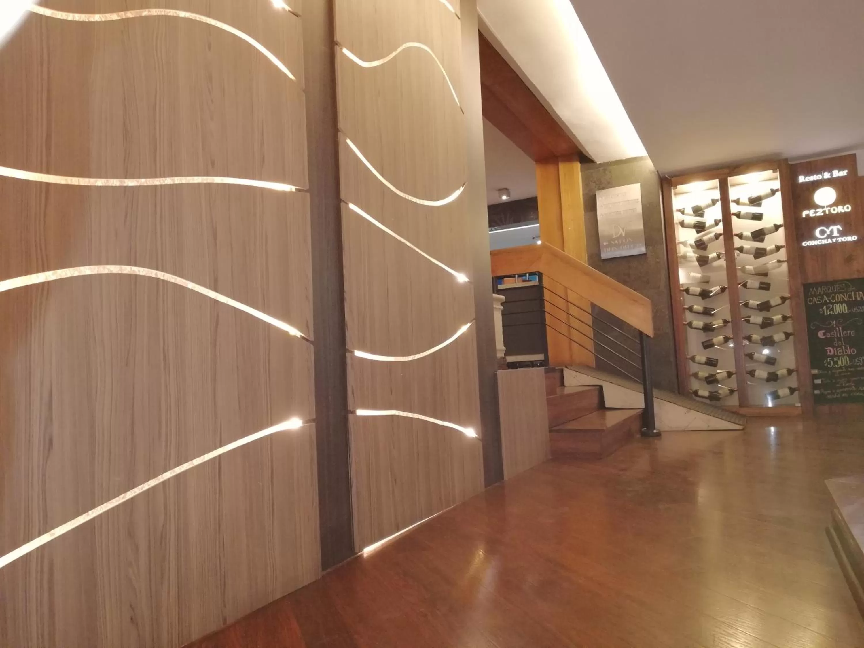 Food and drinks in Hotel Diego de Velazquez