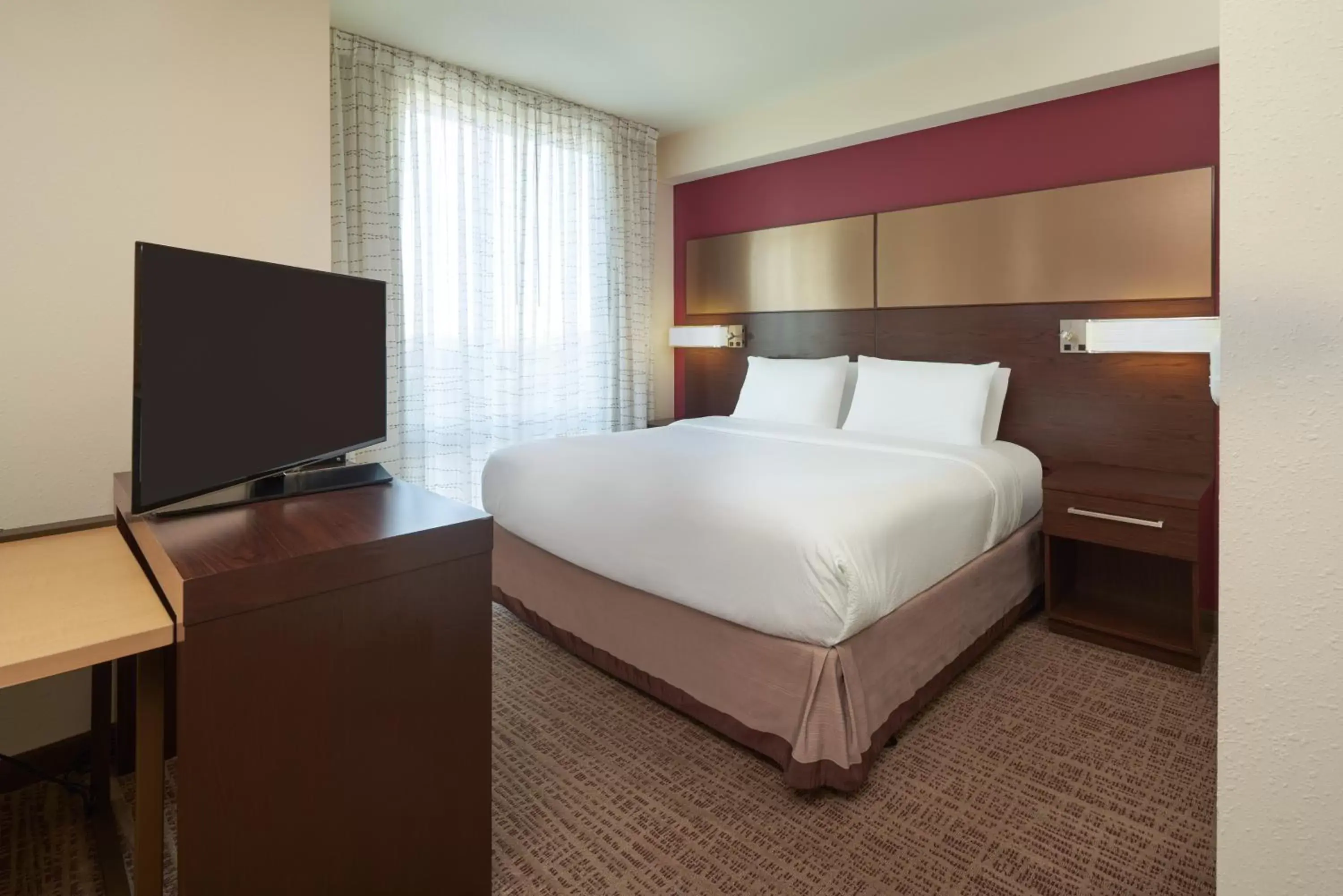 Bed in Residence Inn by Marriott Philadelphia Airport