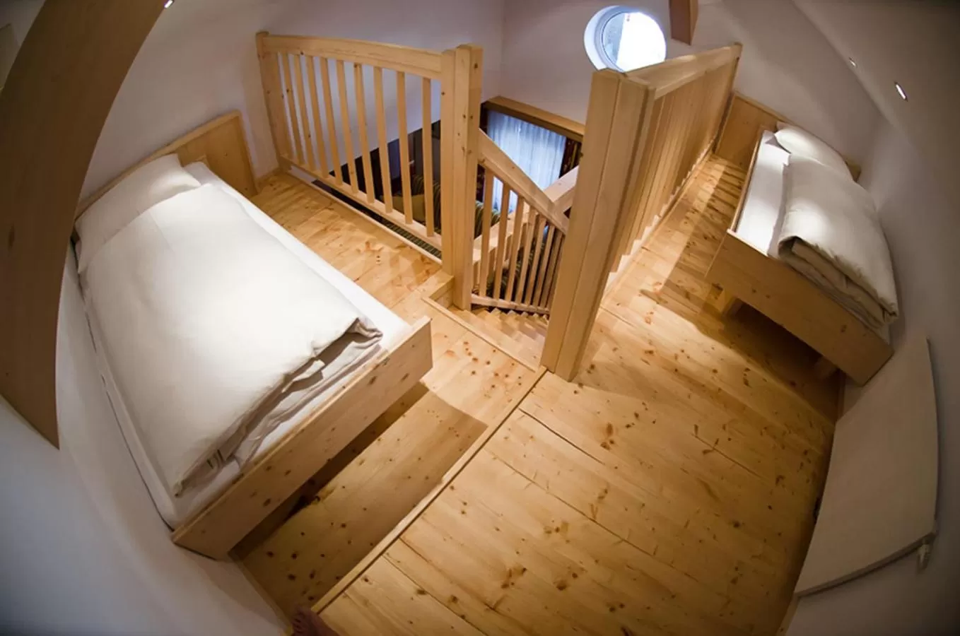 Bed in Hotel Tannbergerhof im Zentrum von Lech