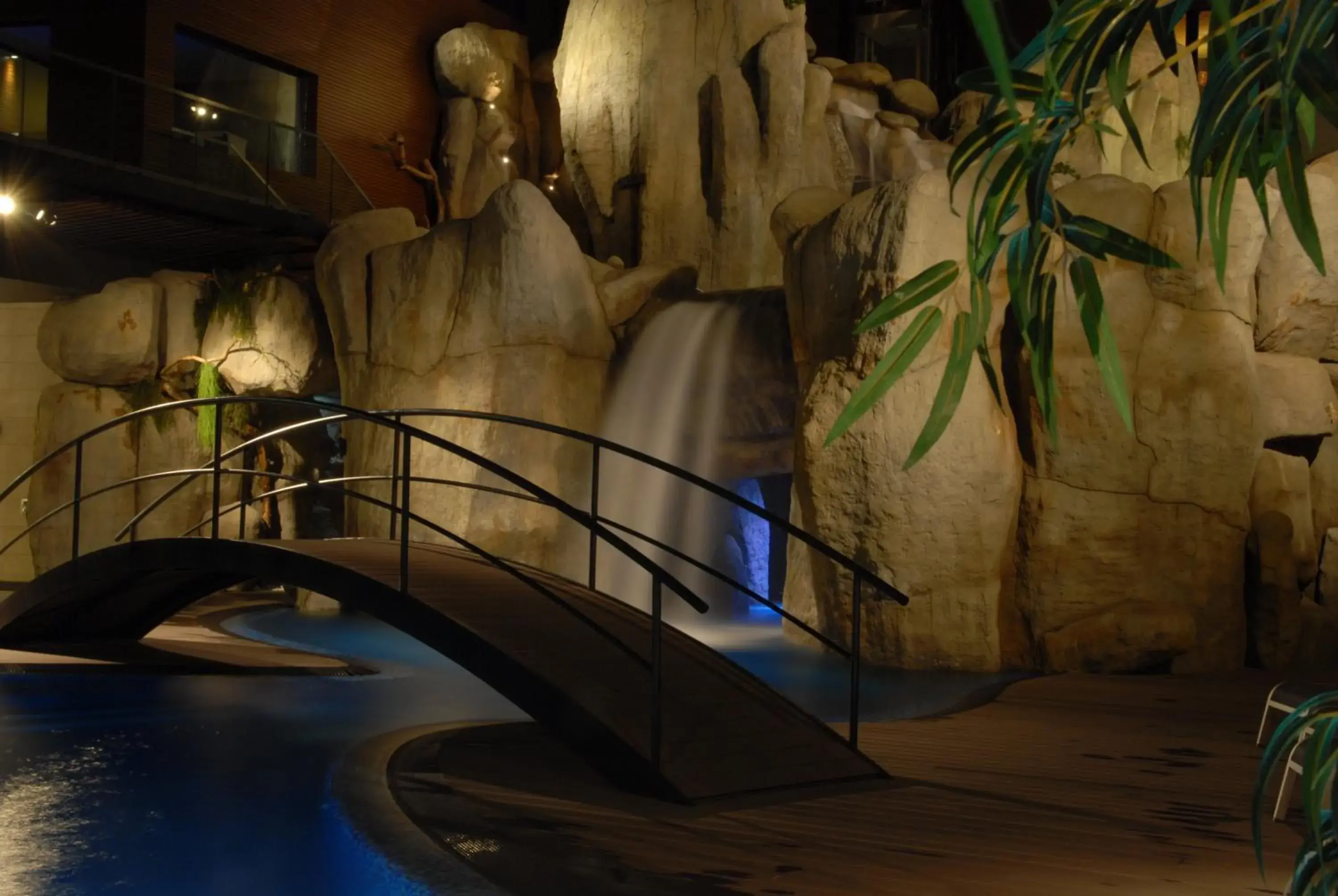 Swimming pool in H2otel Congress & Medical SPA Swimming pool in H2otel Congress & Medical SPA