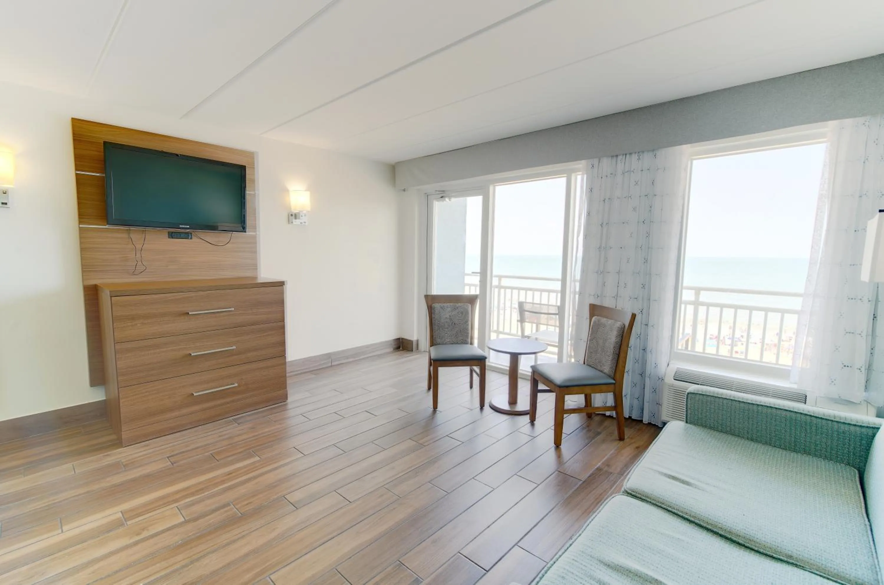 Balcony/Terrace in Marjac Suites Virginia Beach Oceanfront