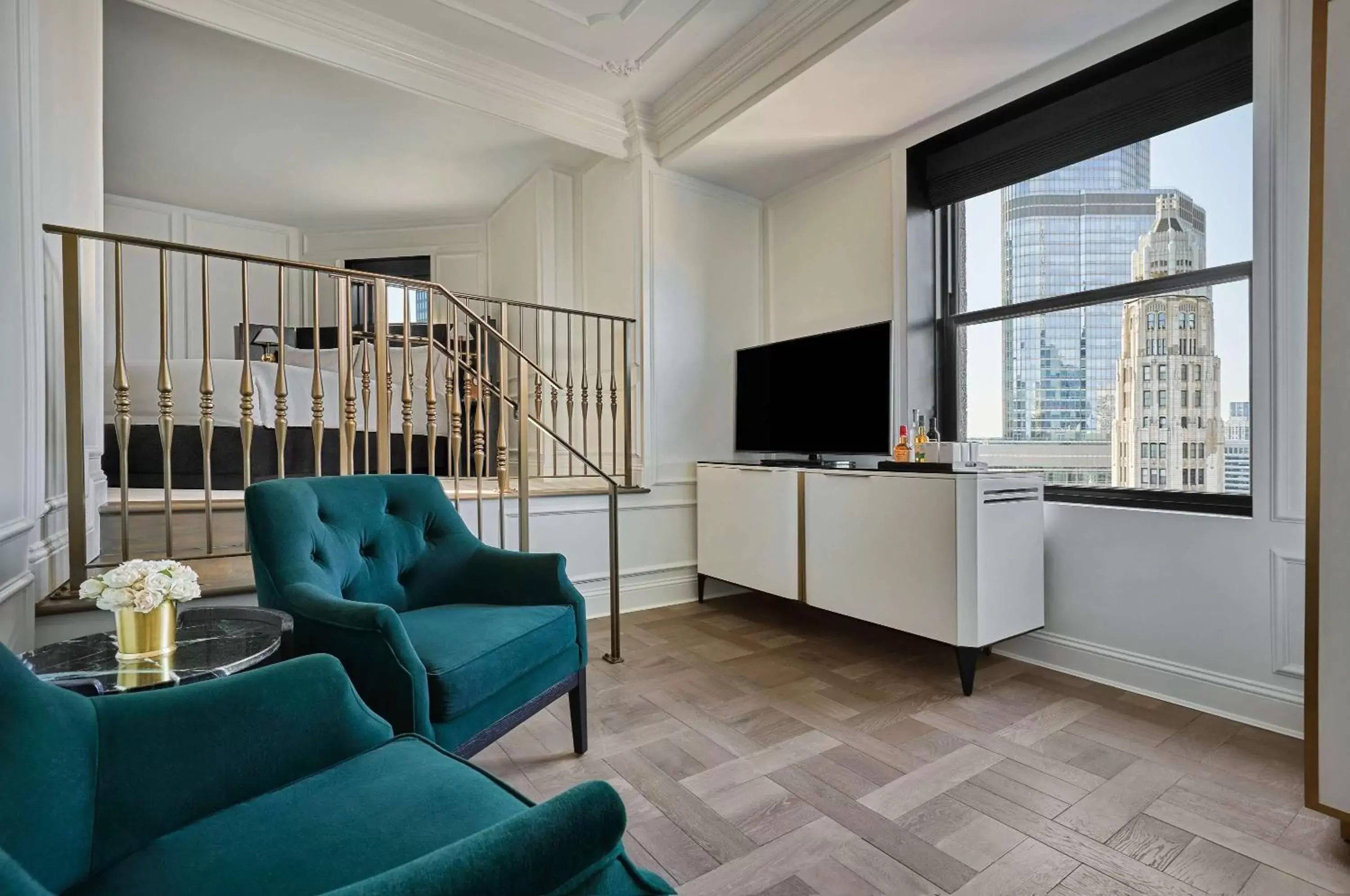 Bedroom, Seating Area in Pendry Chicago