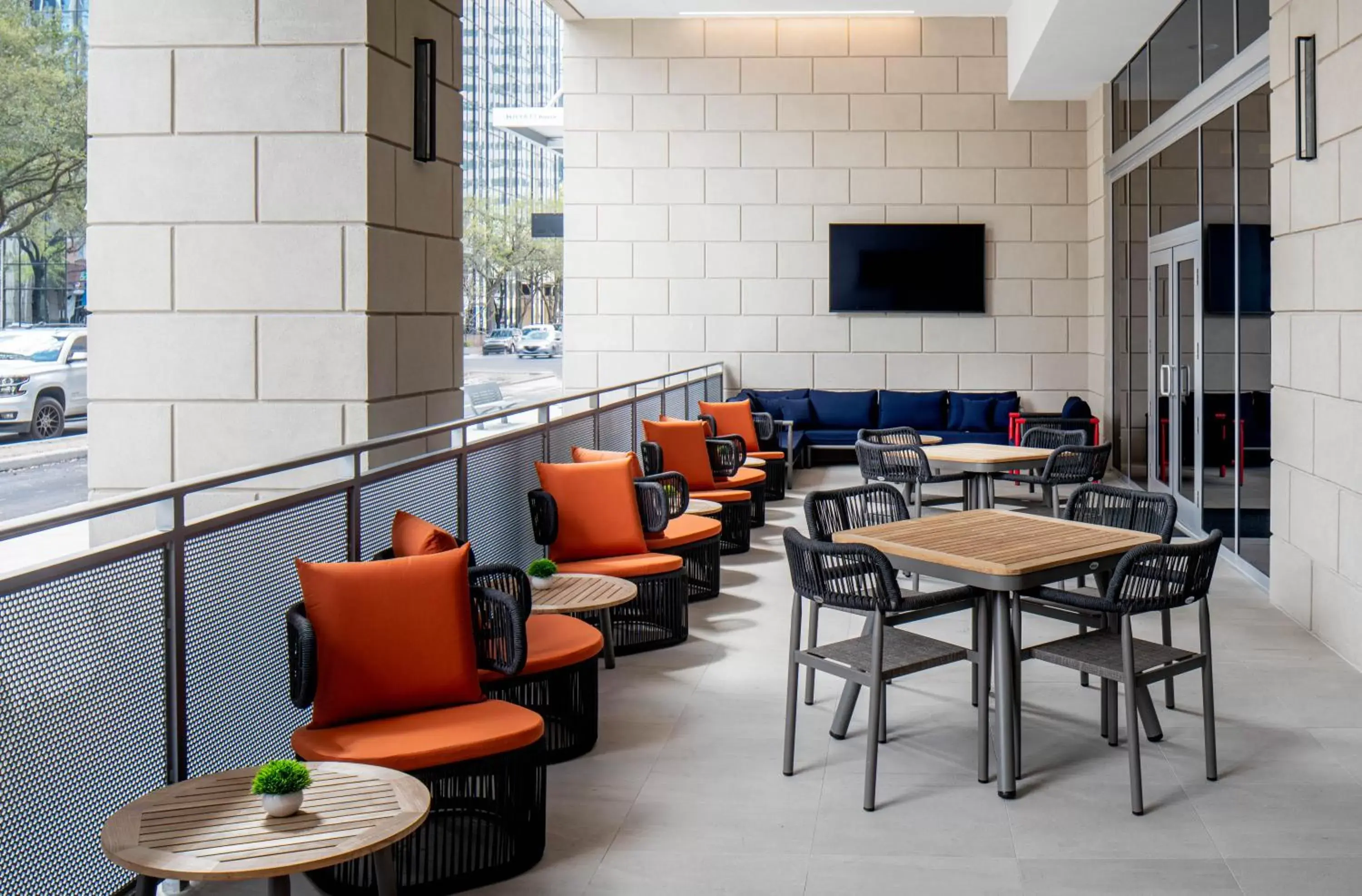 Lounge or bar in Hyatt Place Tampa Downtown