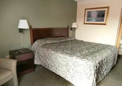 King Room - Smoking in Rodeway Inn King Room - Smoking in Rodeway Inn