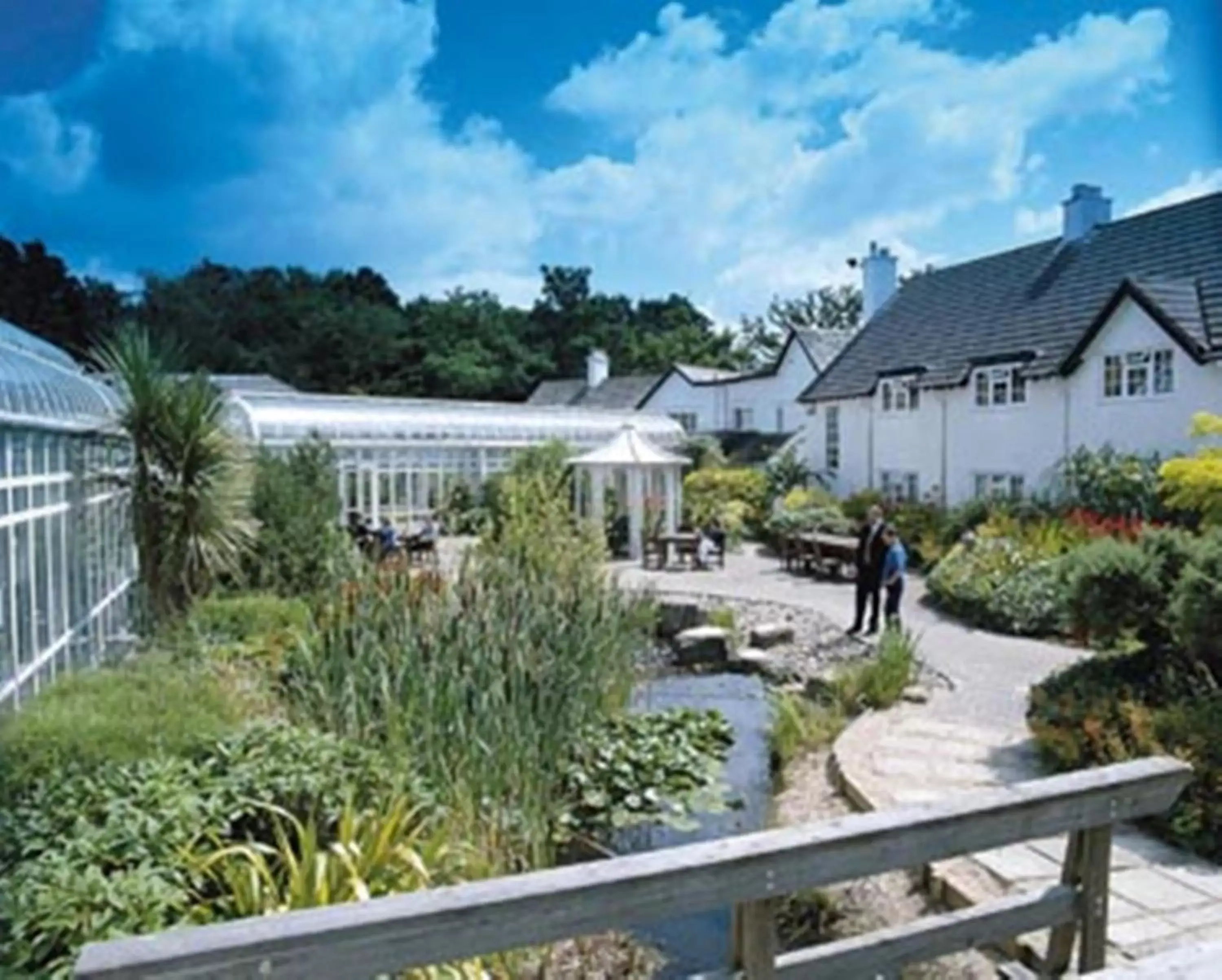 Facade/entrance in Basingstoke Country Hotel & Spa