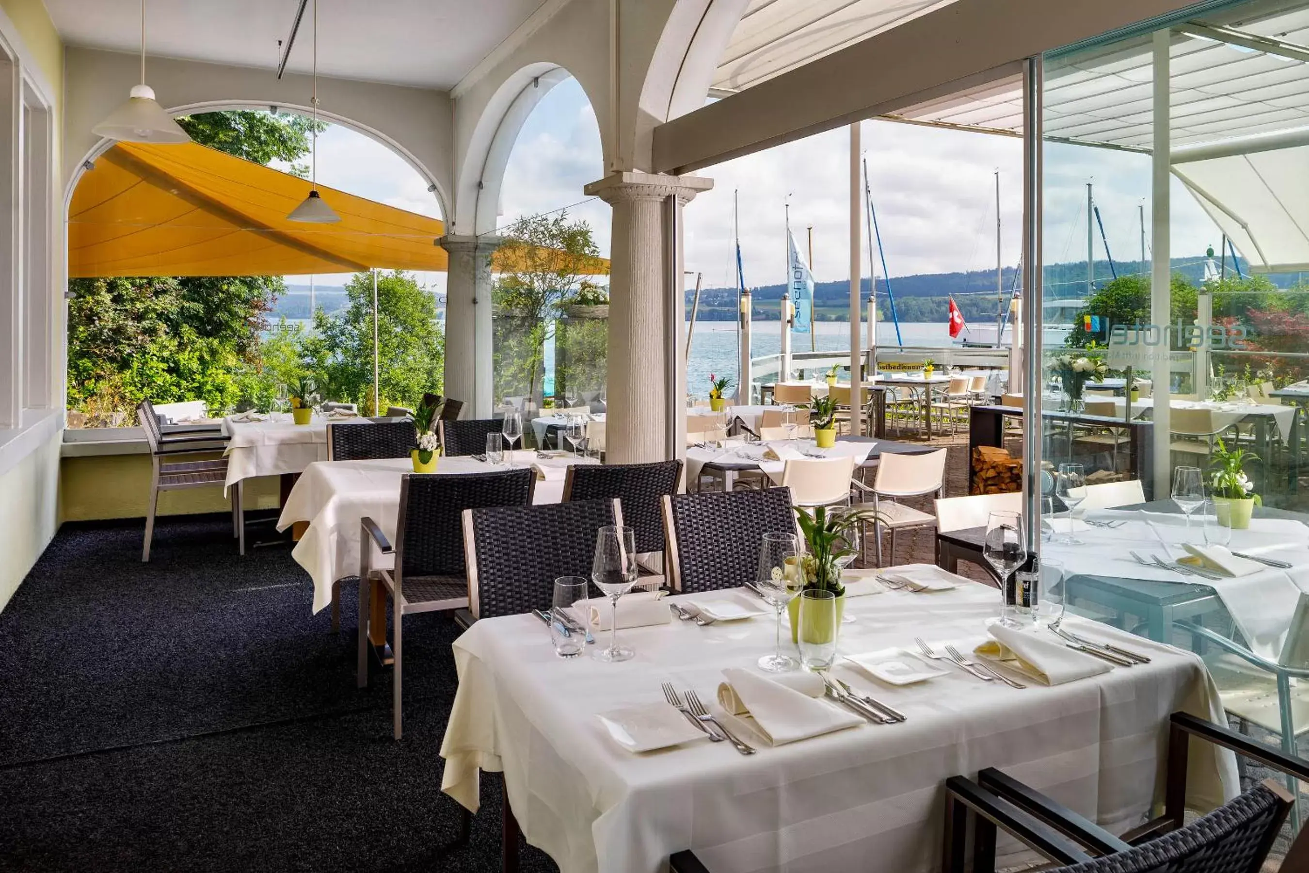 Restaurant/Places to Eat in Hallwil Swiss Quality Seehotel