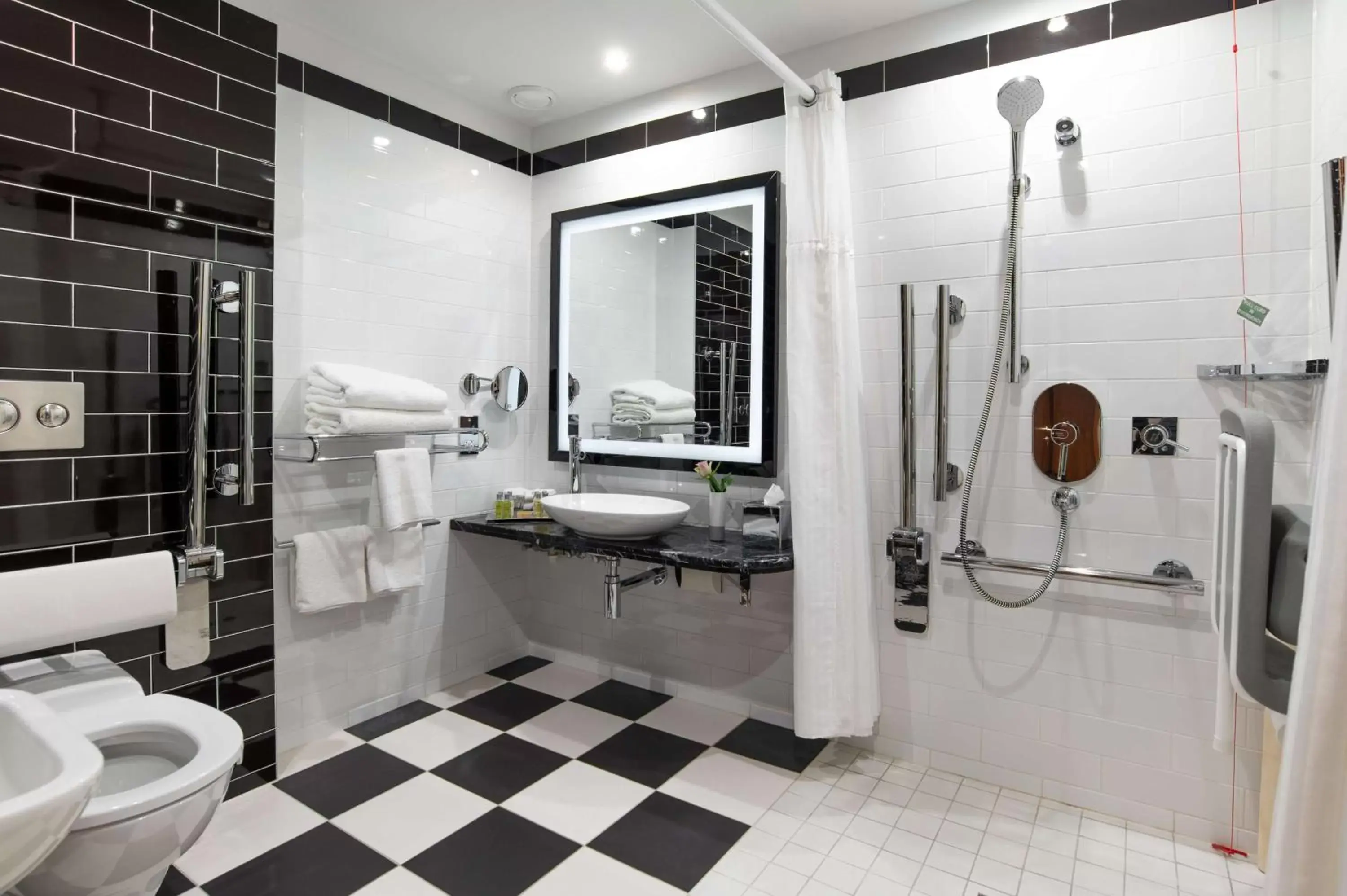 Bathroom in Hilton London Wembley