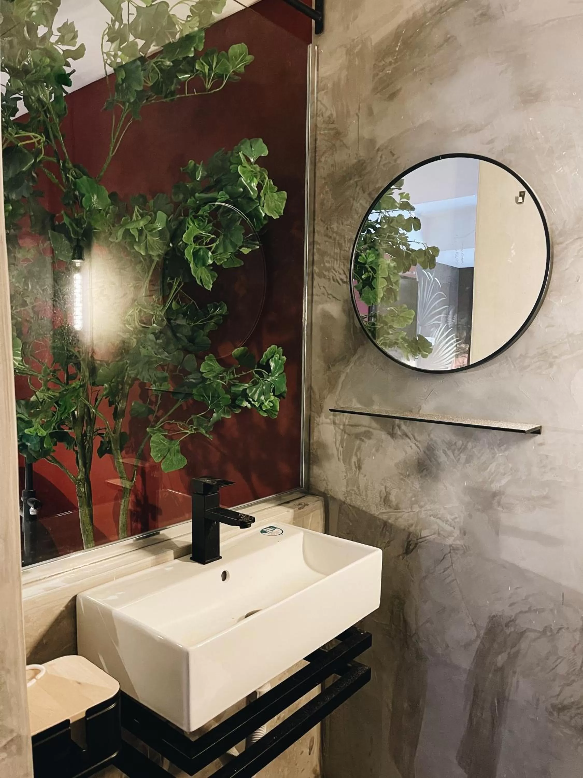 Toilet in Very Hotel