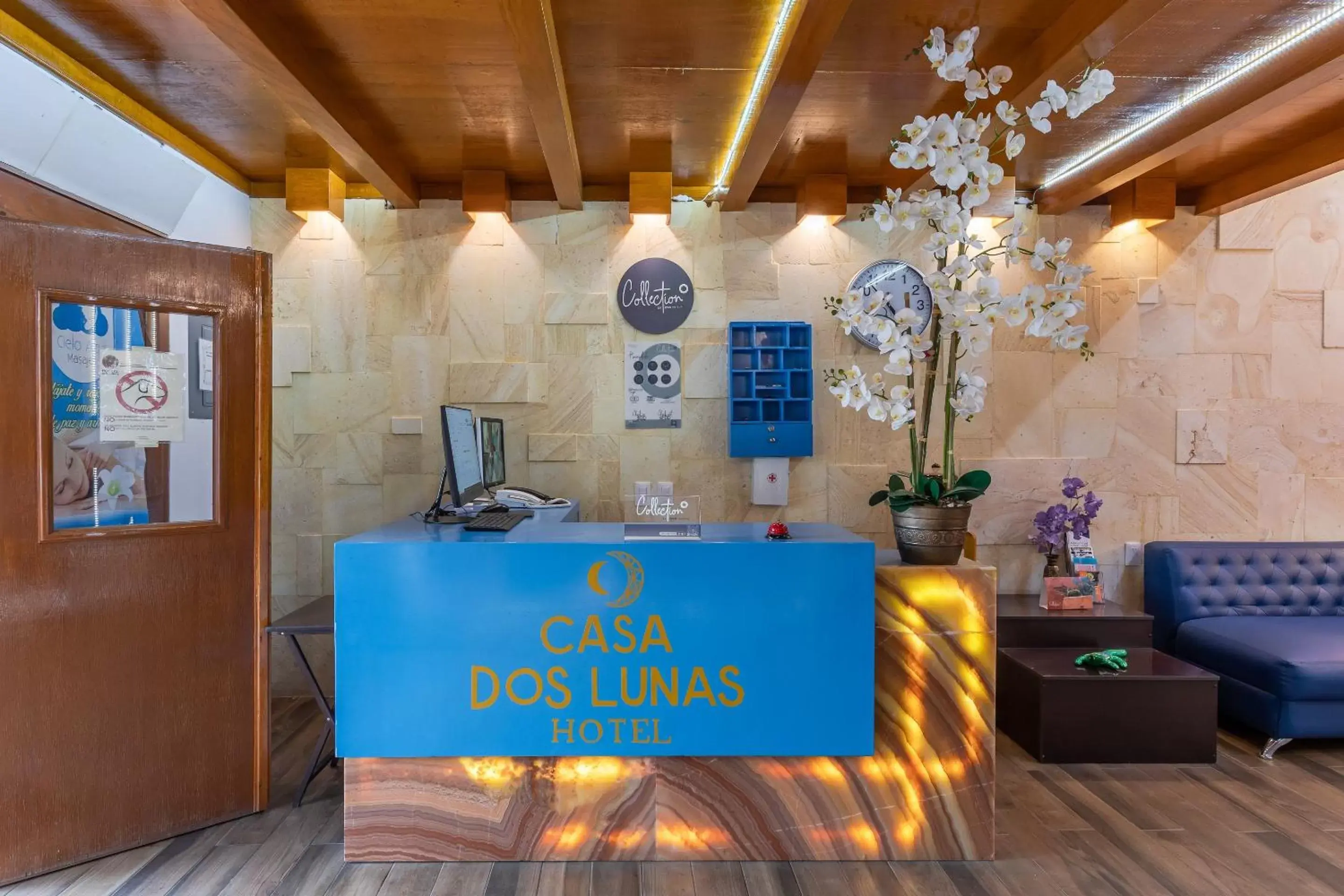 Lobby or reception in Casa Dos Lunas