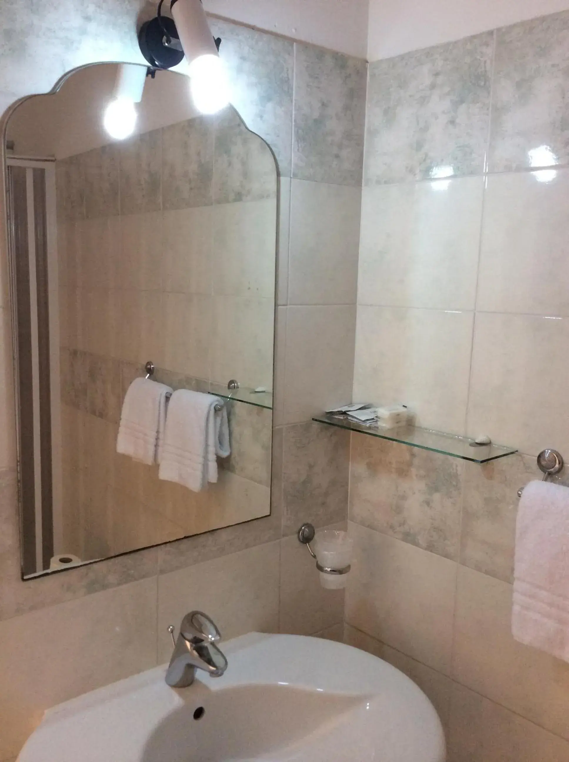 Bedroom, Bathroom in Hotel San Marco