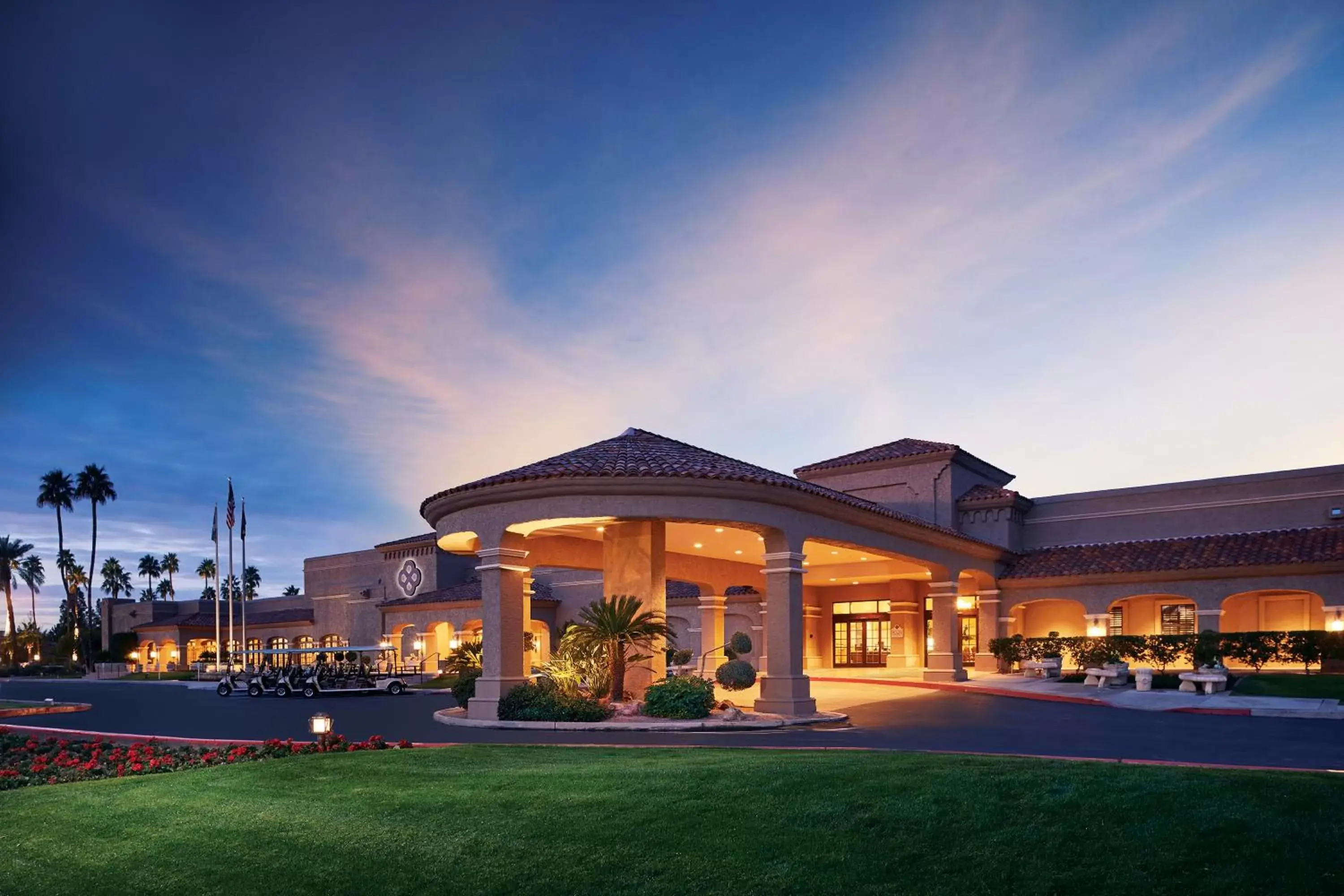 Facade/entrance, Property Building in The Scottsdale Plaza Resort & Villas