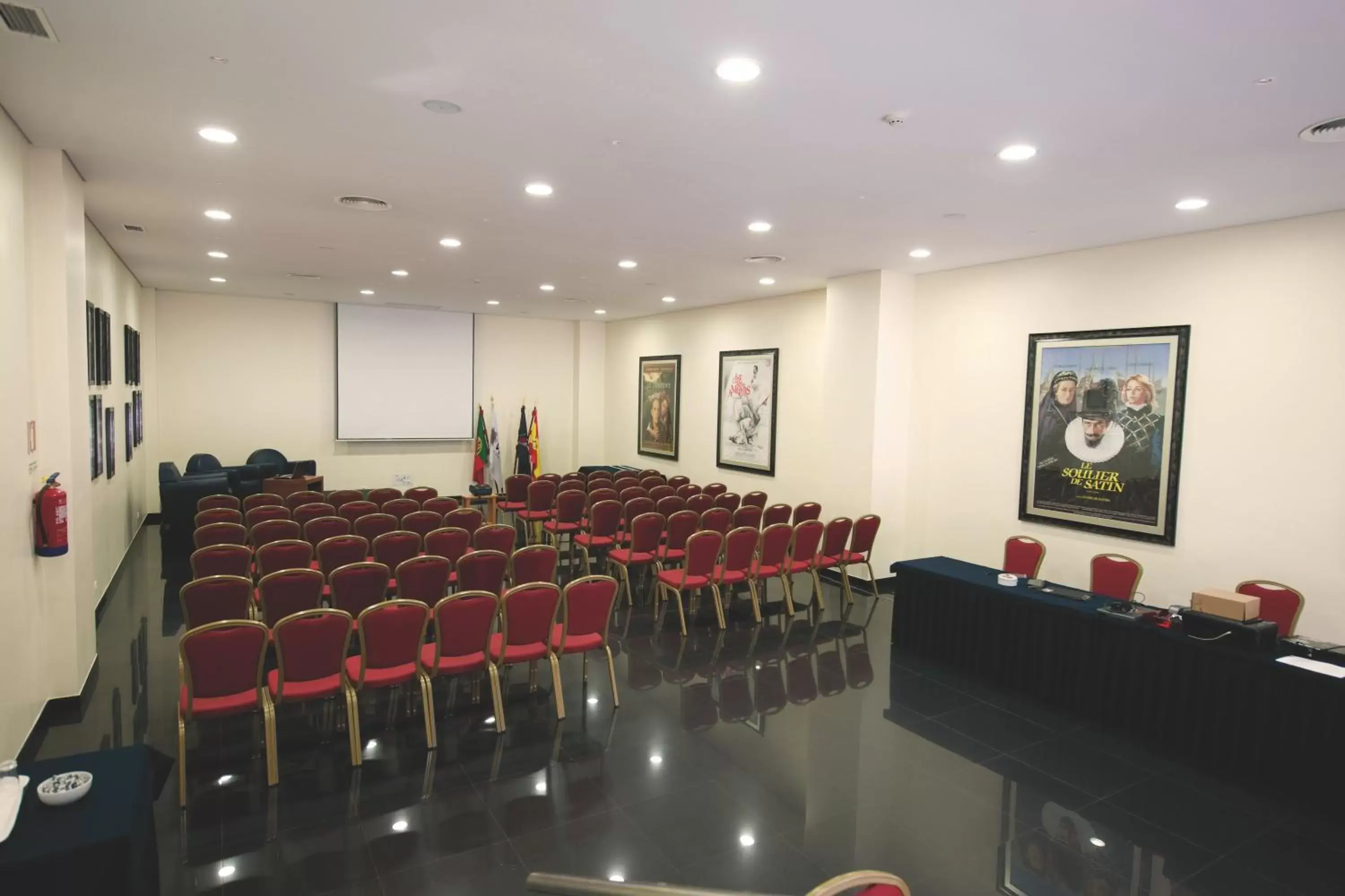 Business facilities in Vila Gale Porto - Centro