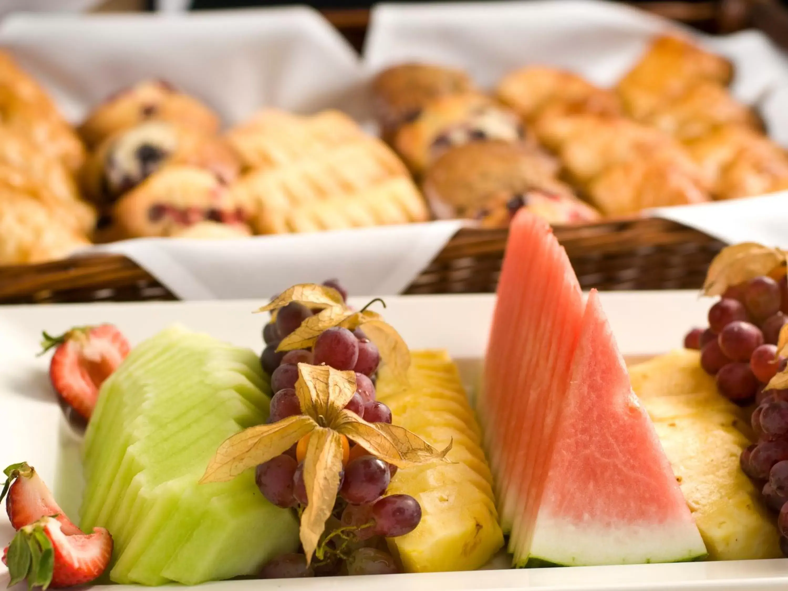 Food and drinks in Shamsan Airport Hotel Food and drinks in Shamsan Airport Hotel