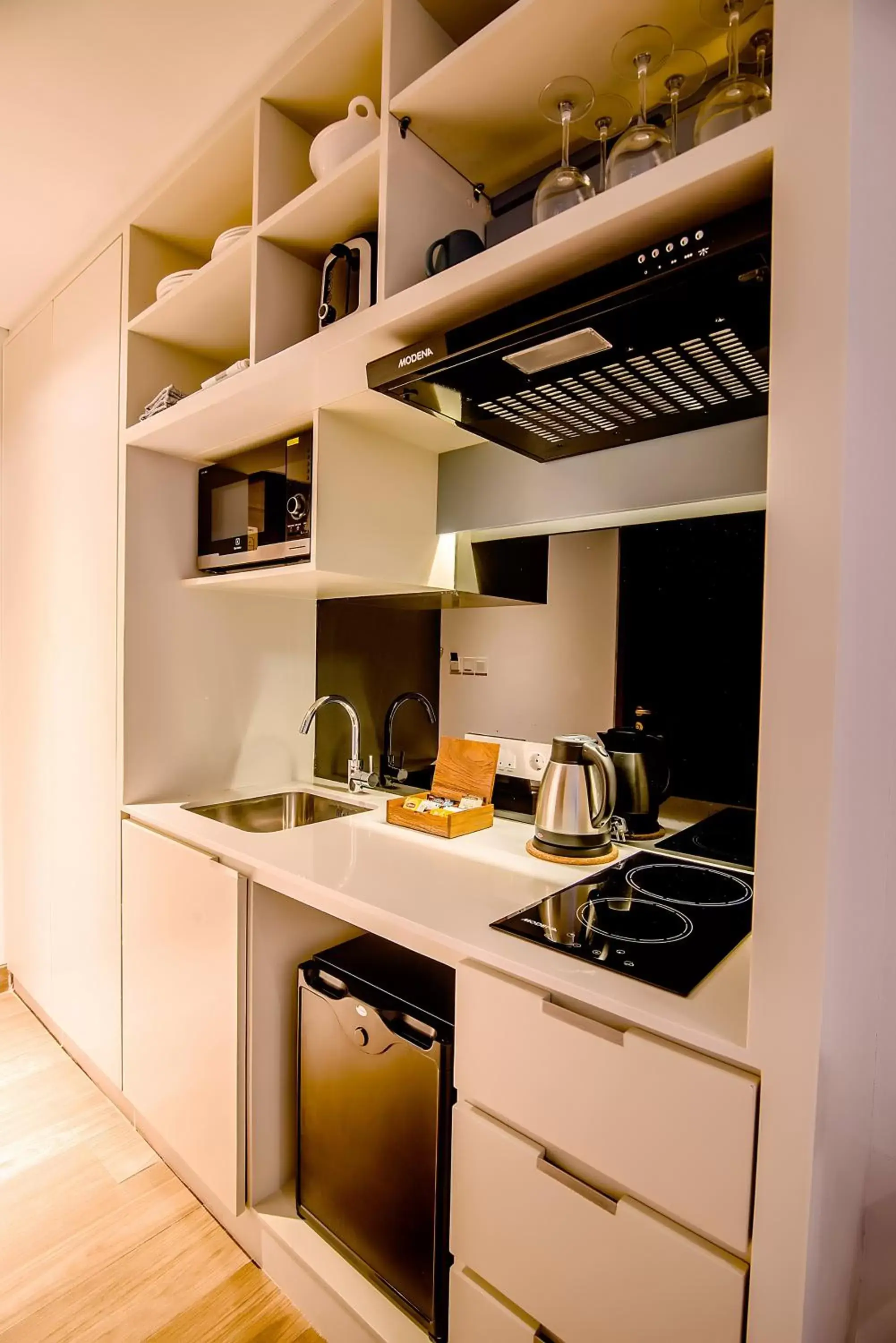 Kitchen or kitchenette, Kitchen/Kitchenette in Rama Residence Padma