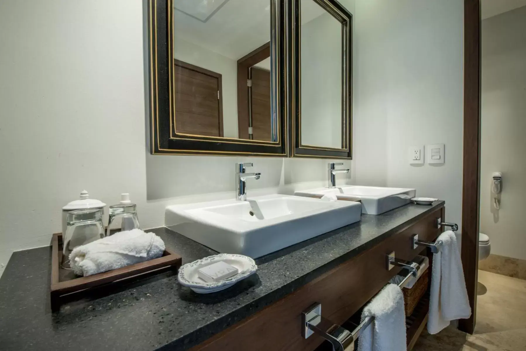 Bathroom in Square Small Luxury Hotel - Providencia