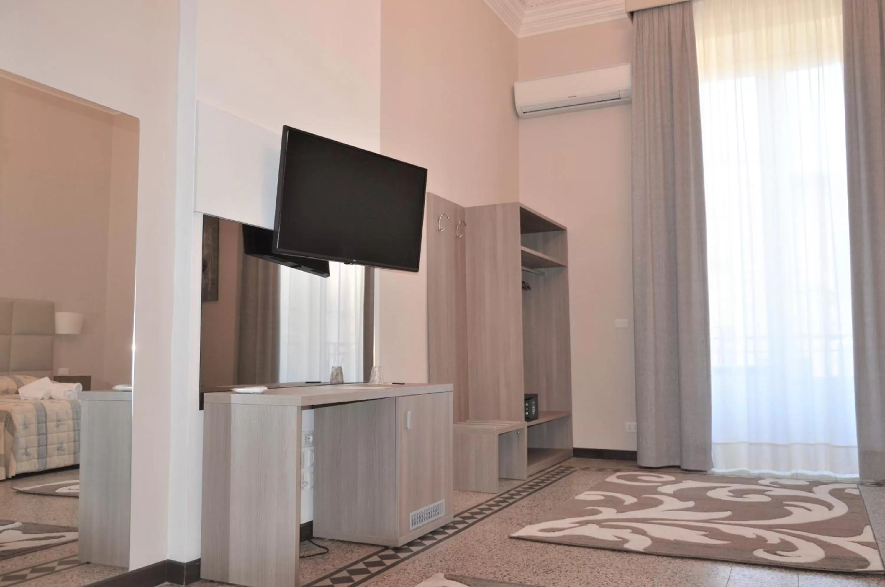 Photo of the whole room in Moonlight Hotel&Suites