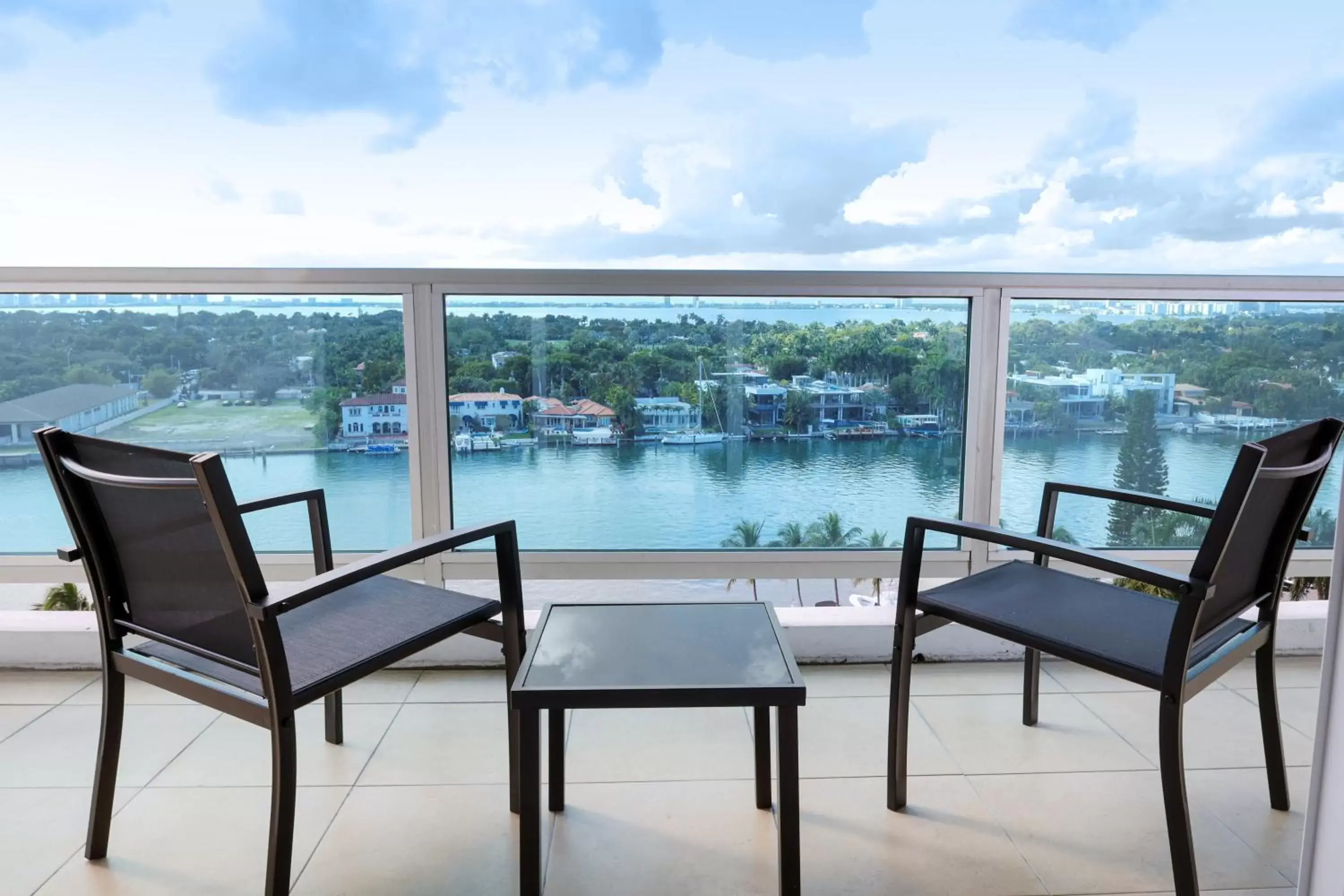 Balcony/Terrace in Seacoast Suites on Miami Beach